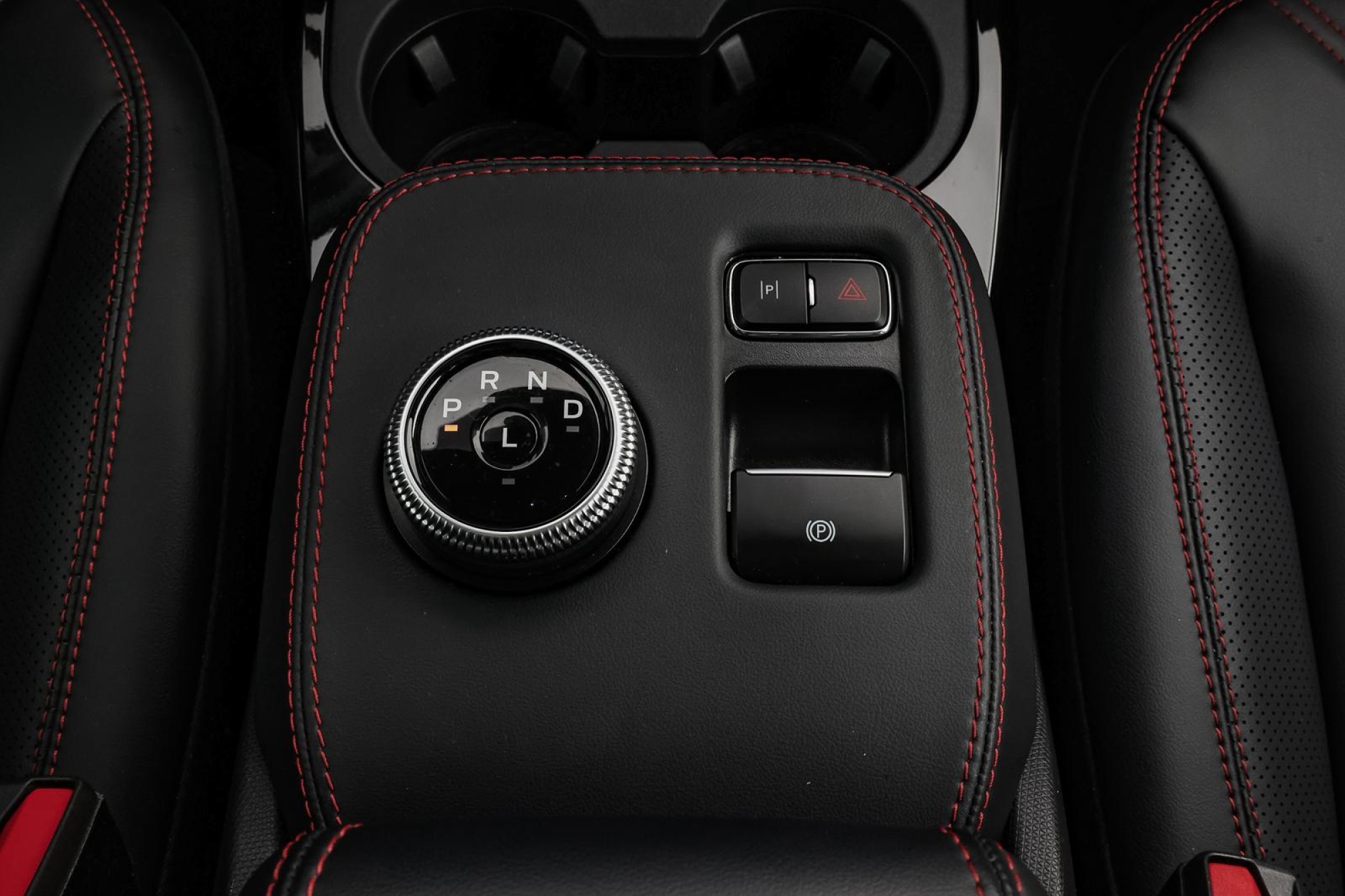 FORD MUSTANG MACH-E4X