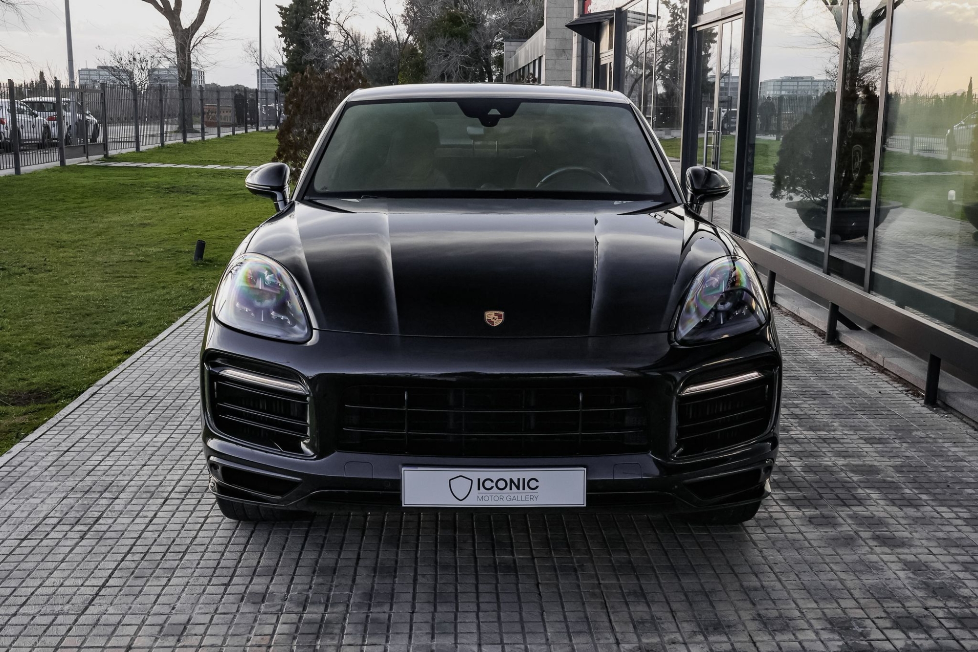 PORSCHE CAYENNE GTS COUPE AKRAPOVIC