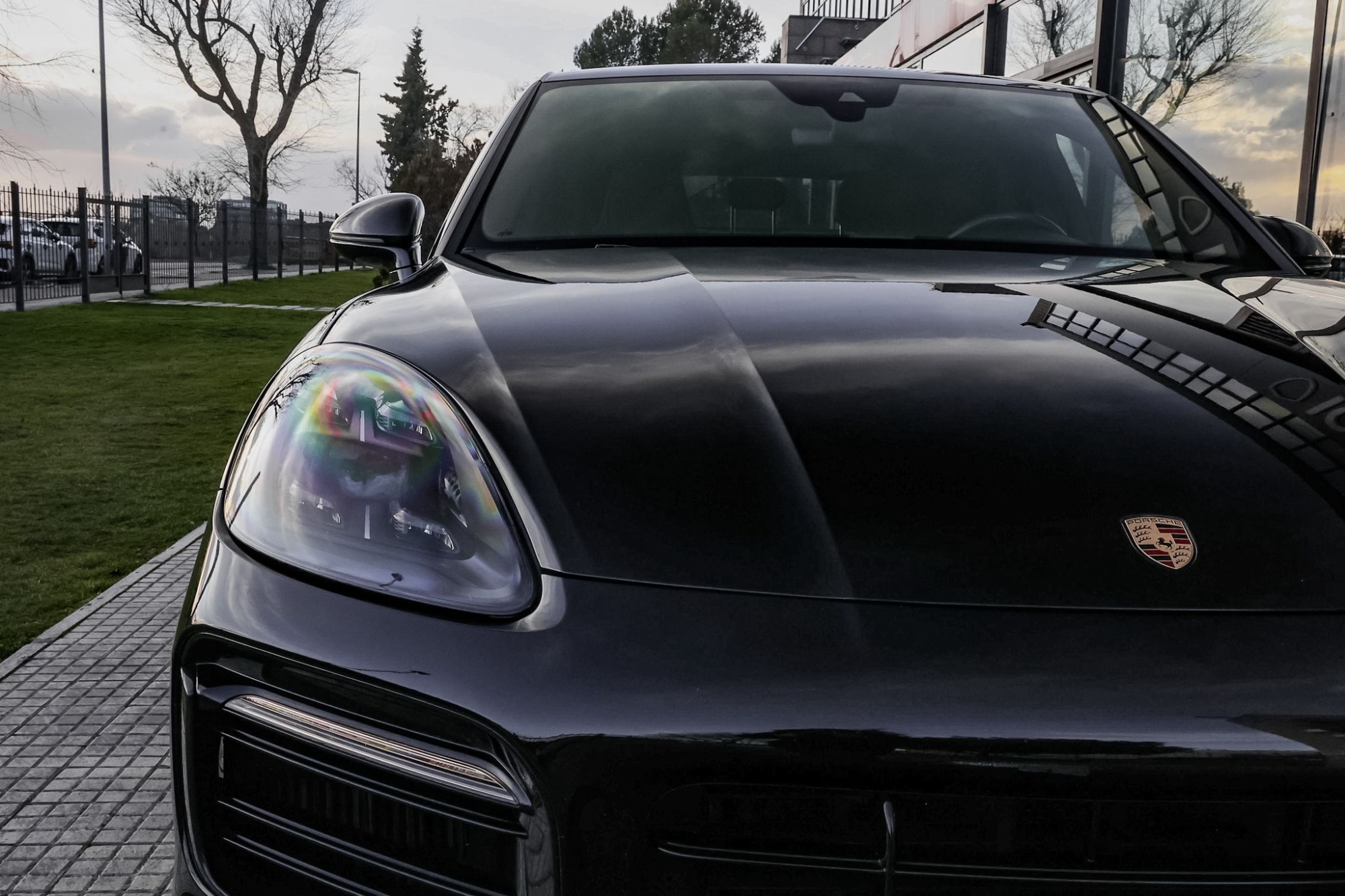 PORSCHE CAYENNE GTS COUPE AKRAPOVIC