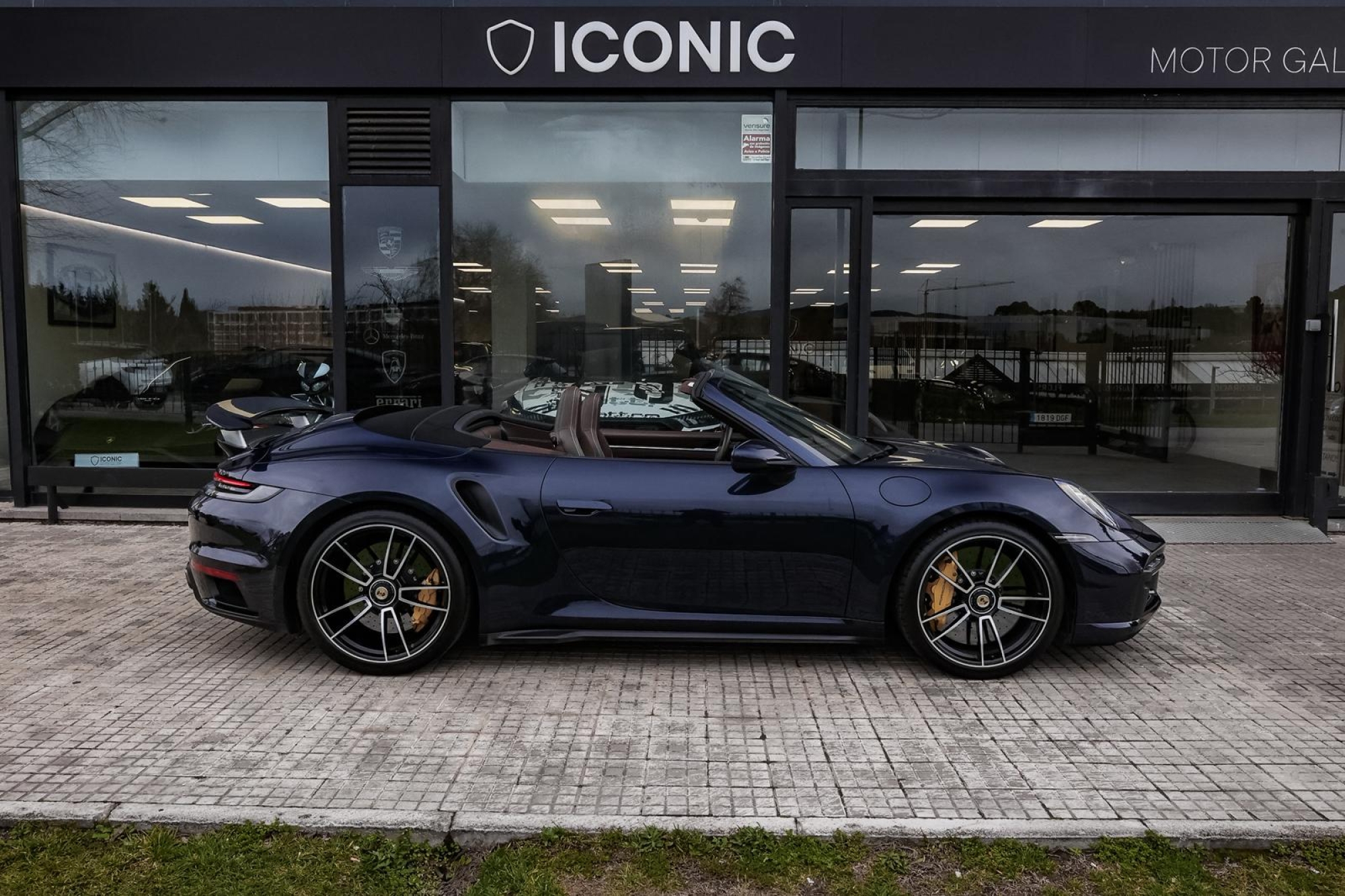 PORSCHE 911 992 TURBO S CABRIO