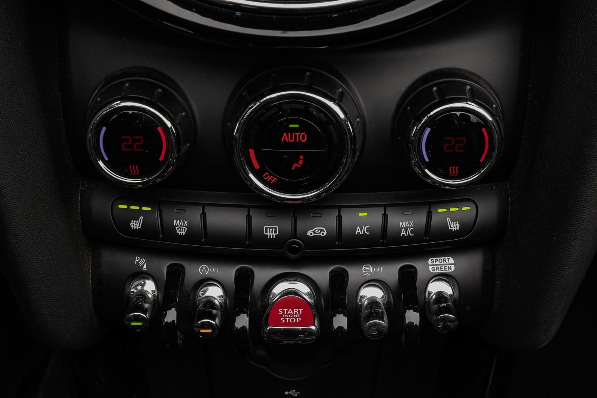 MINI COOPER S CABRIO LOOK JOHN COOPER WORKS