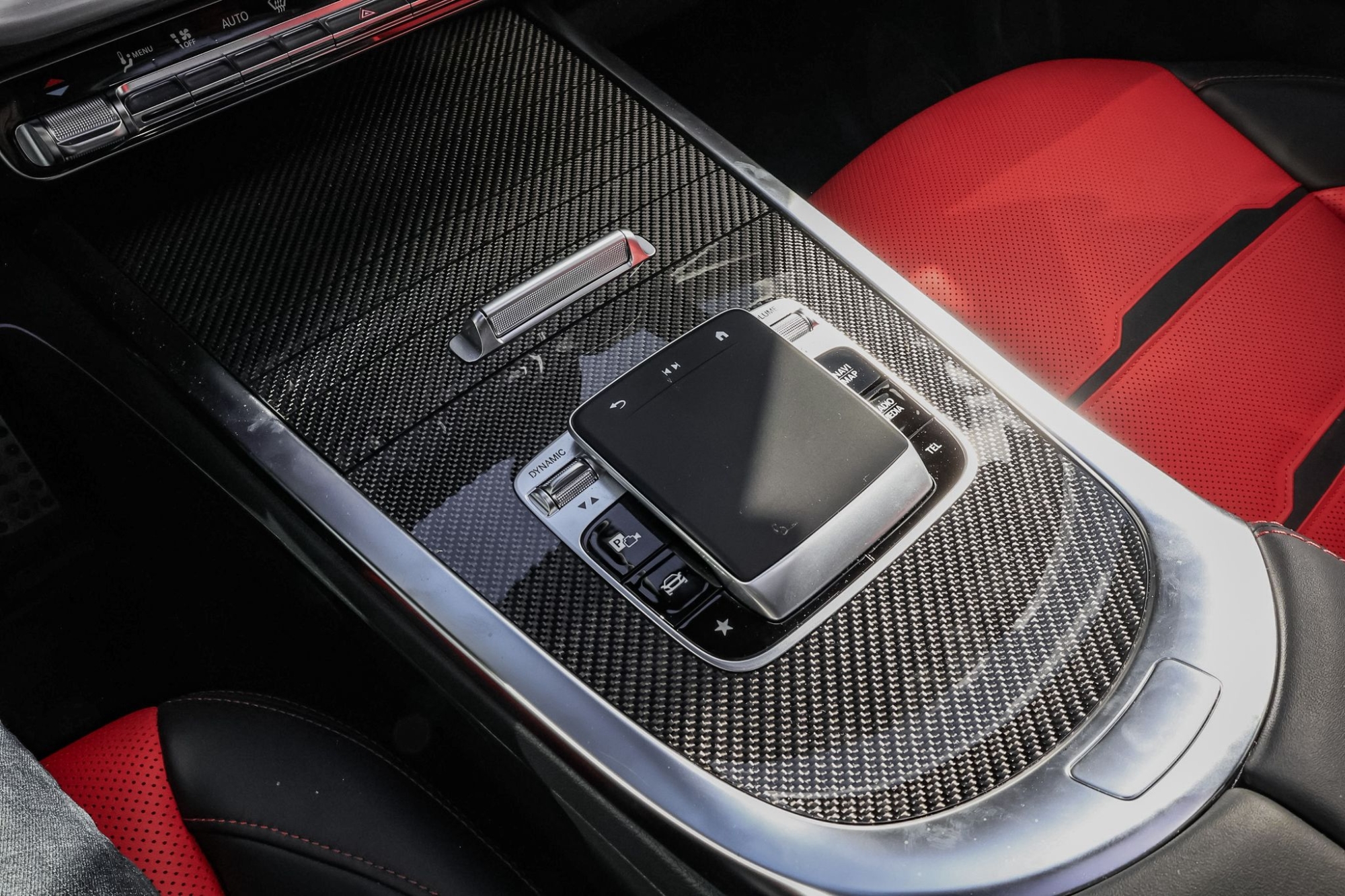 MERCEDES-BENZ AMG G63