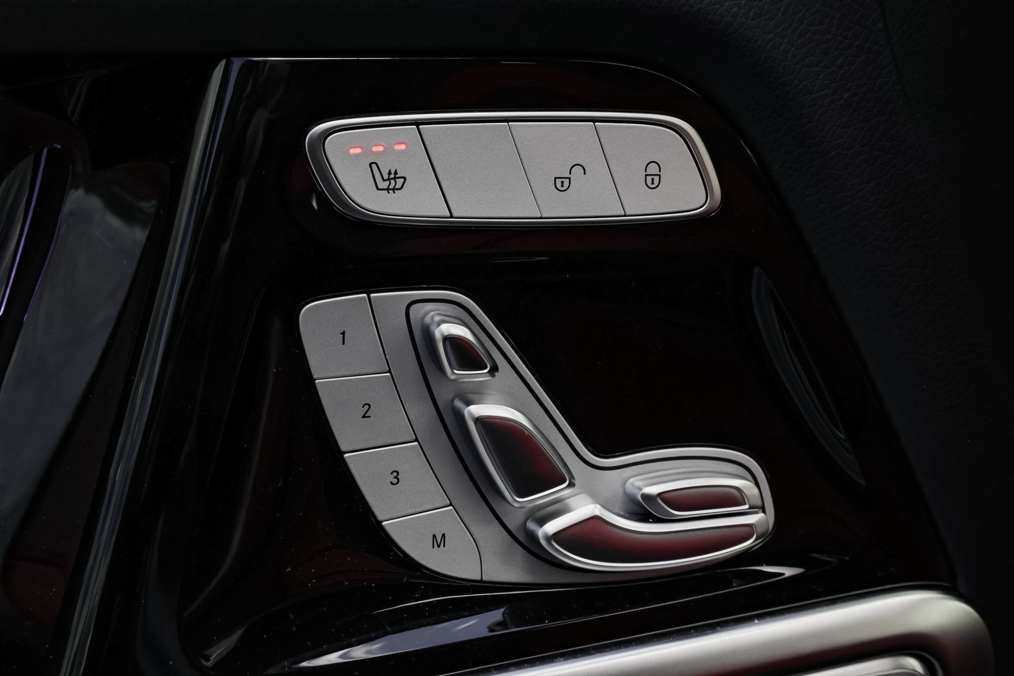 MERCEDES-BENZ AMG G63