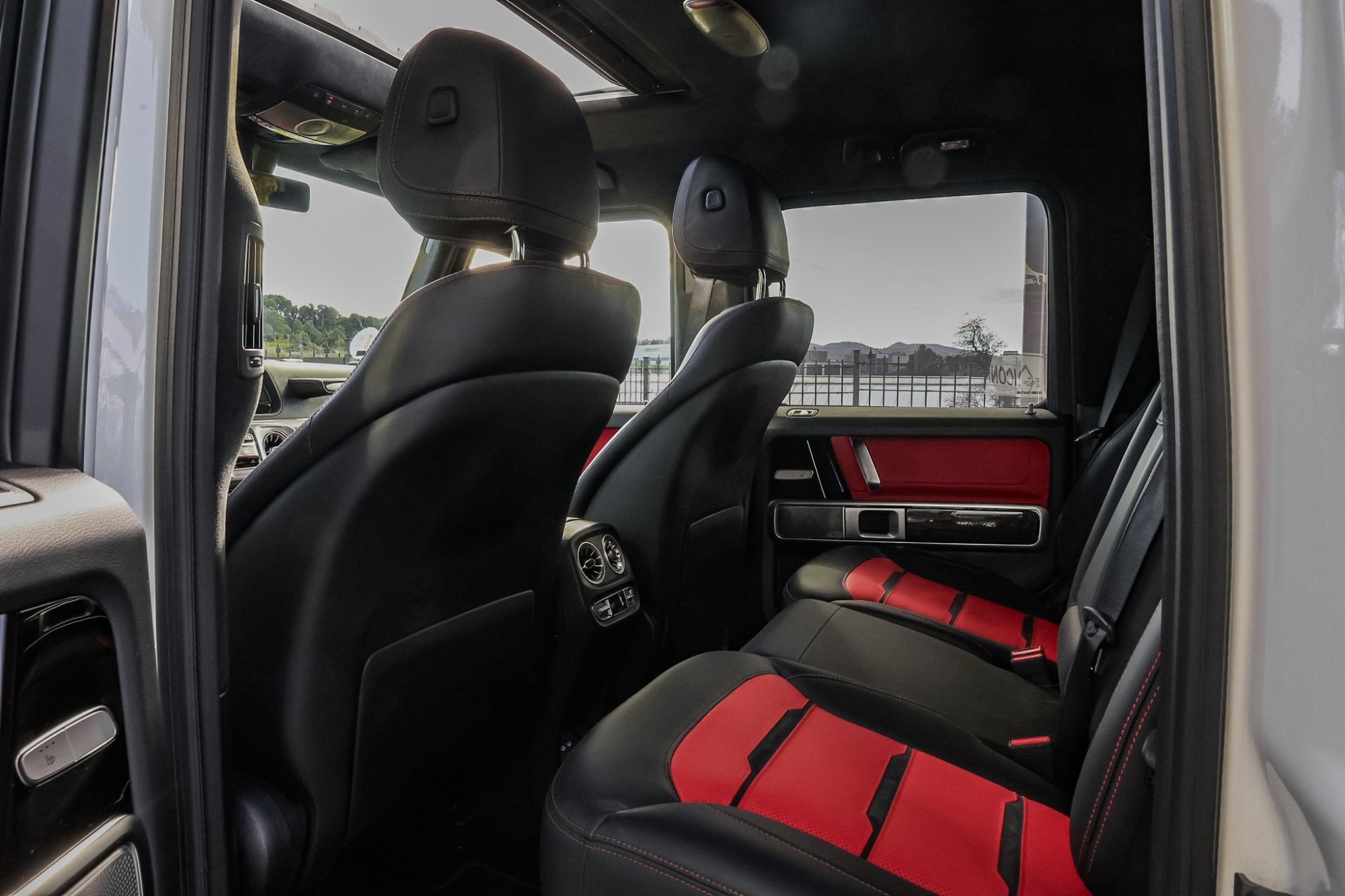 MERCEDES-BENZ AMG G63