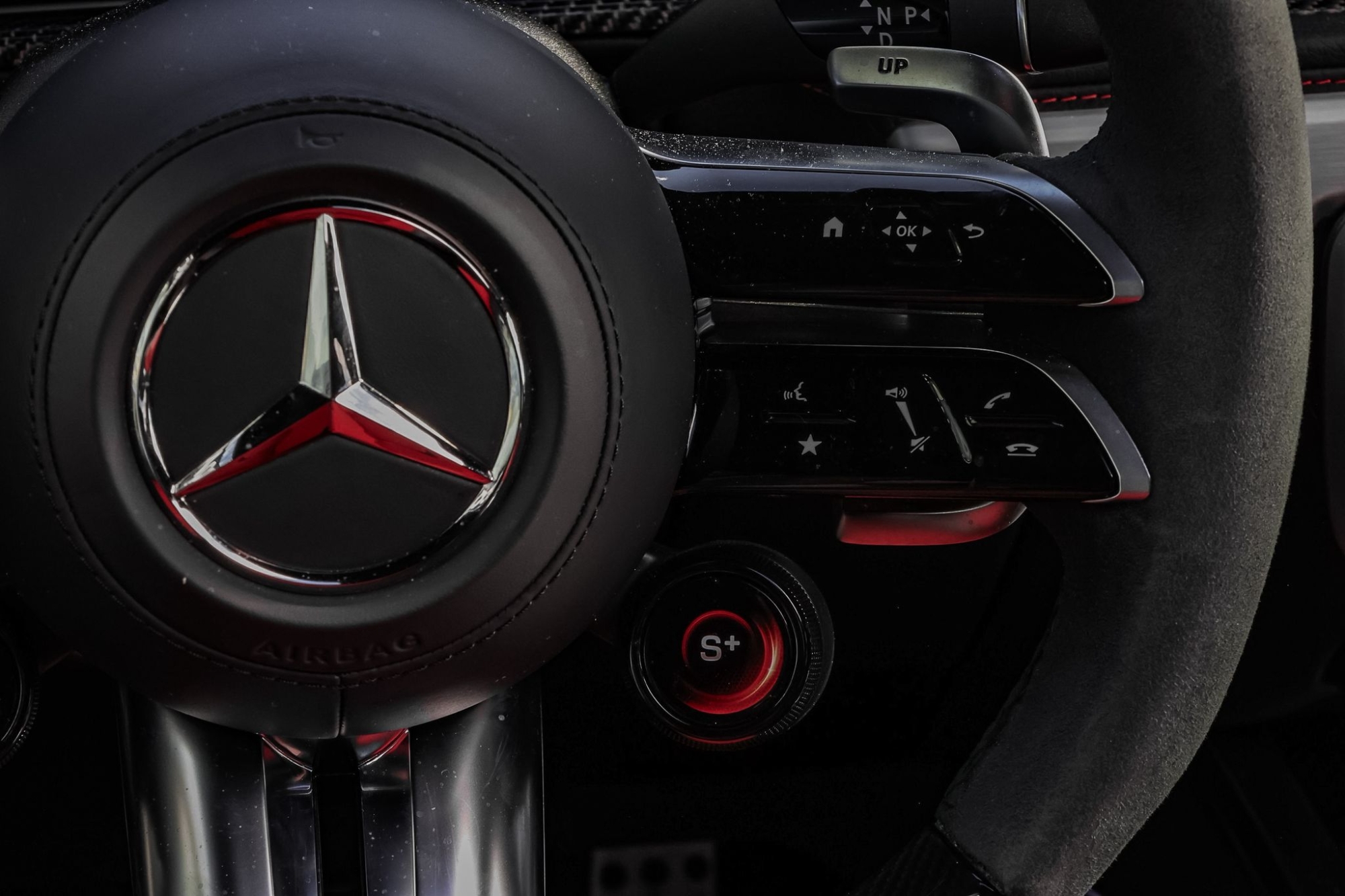 MERCEDES-BENZ AMG G63