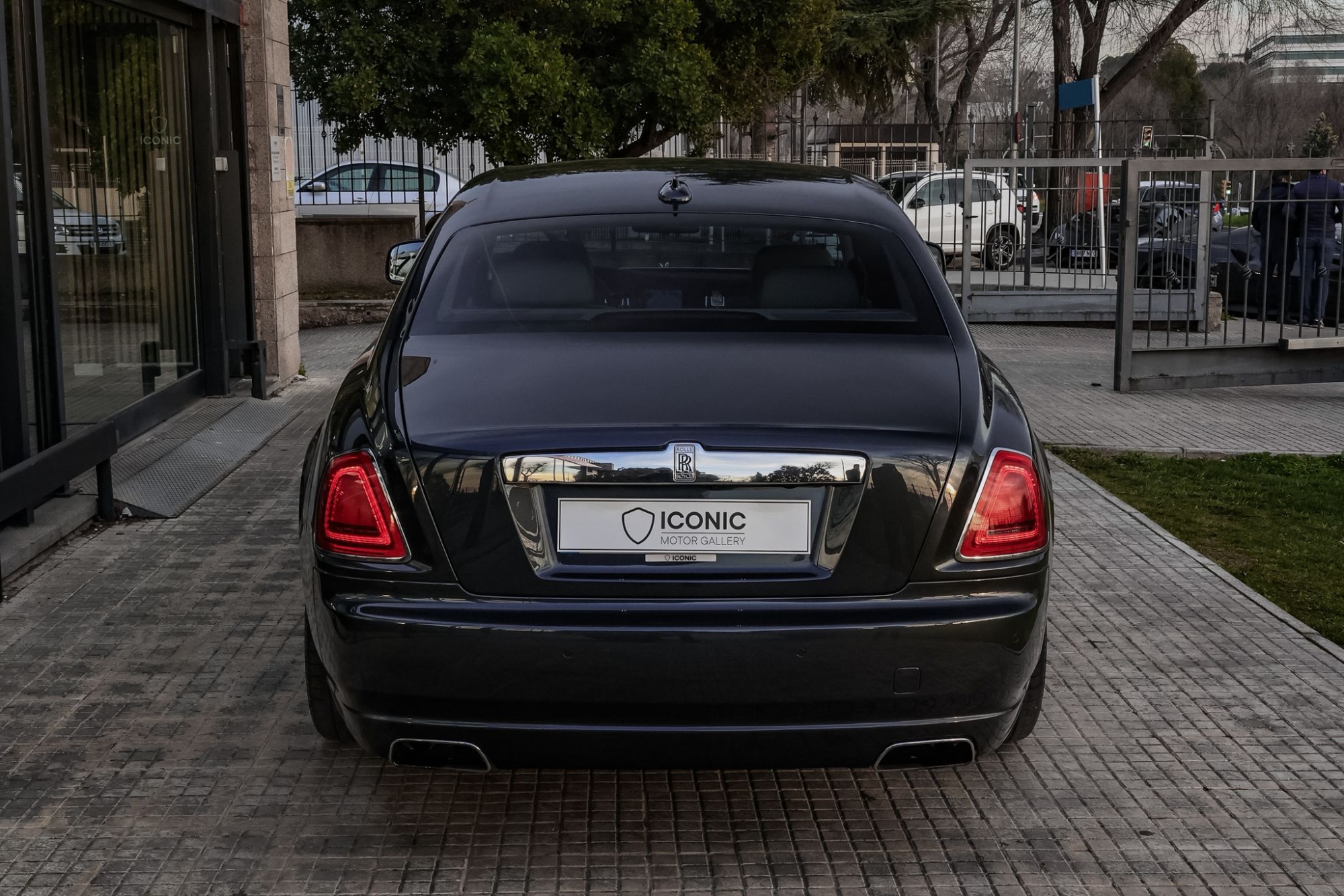 ROLLS-ROYCE GHOST
