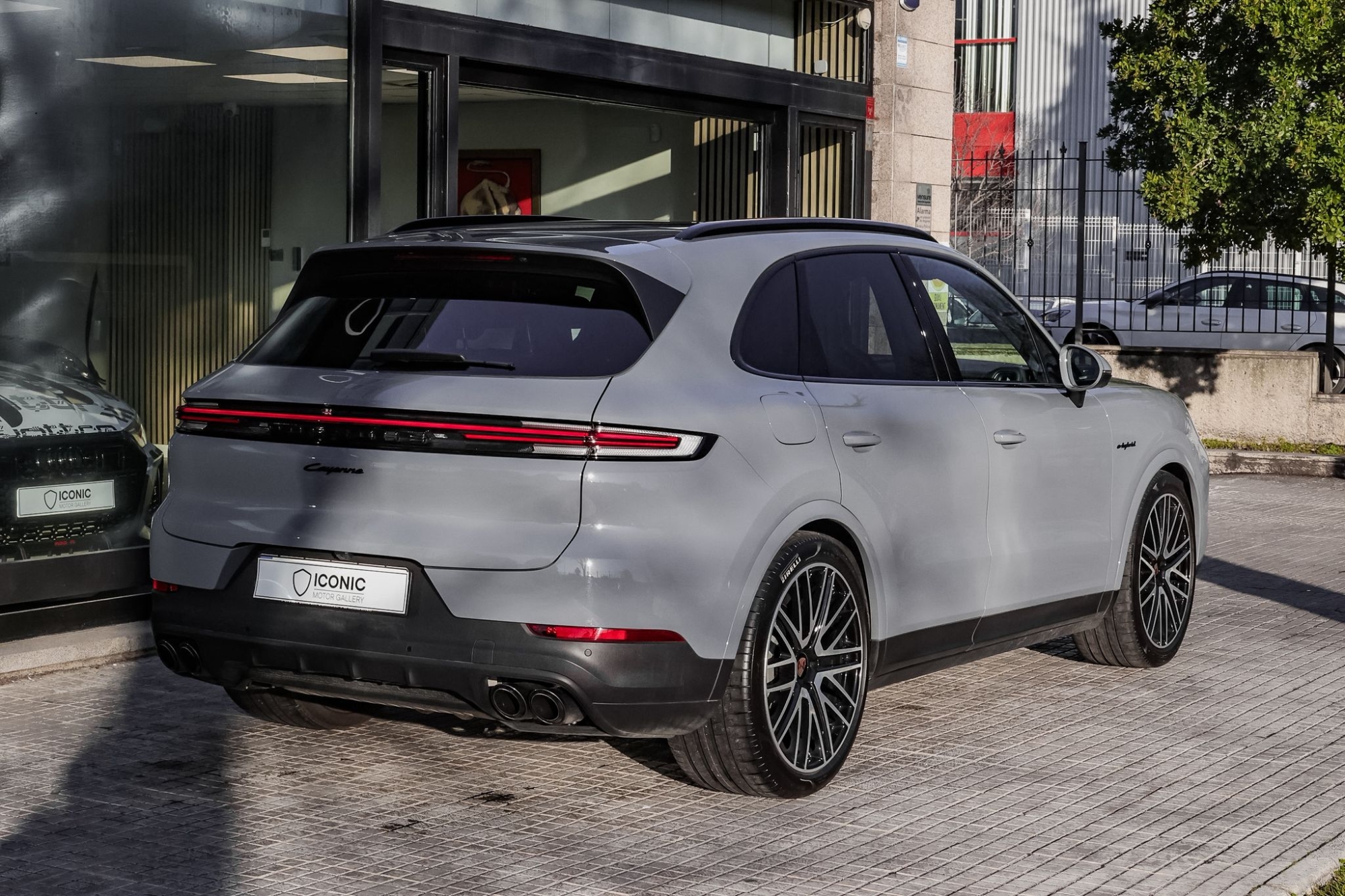 PORSCHE CAYENNE E-HYBRID 