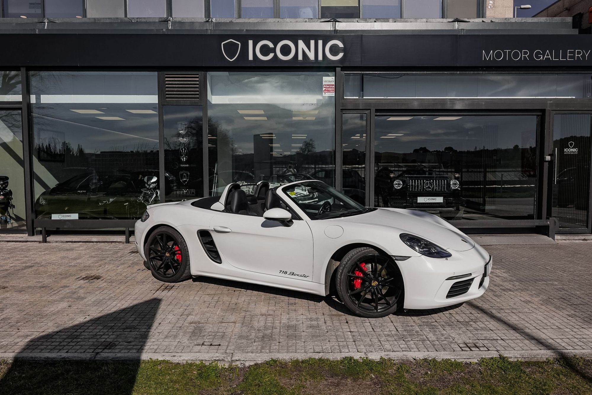 PORSCHE 718 BOXSTER