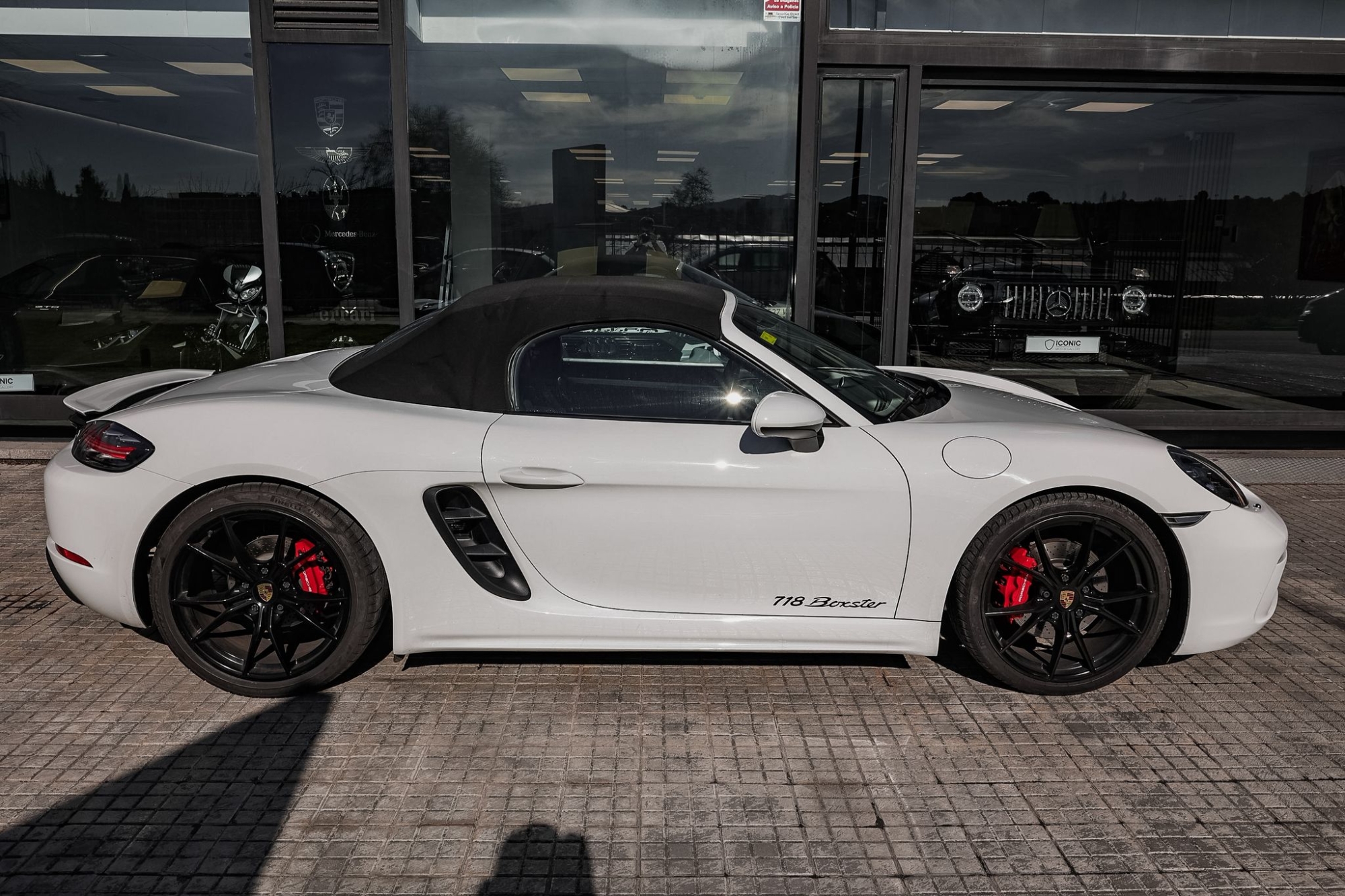 PORSCHE 718 BOXSTER