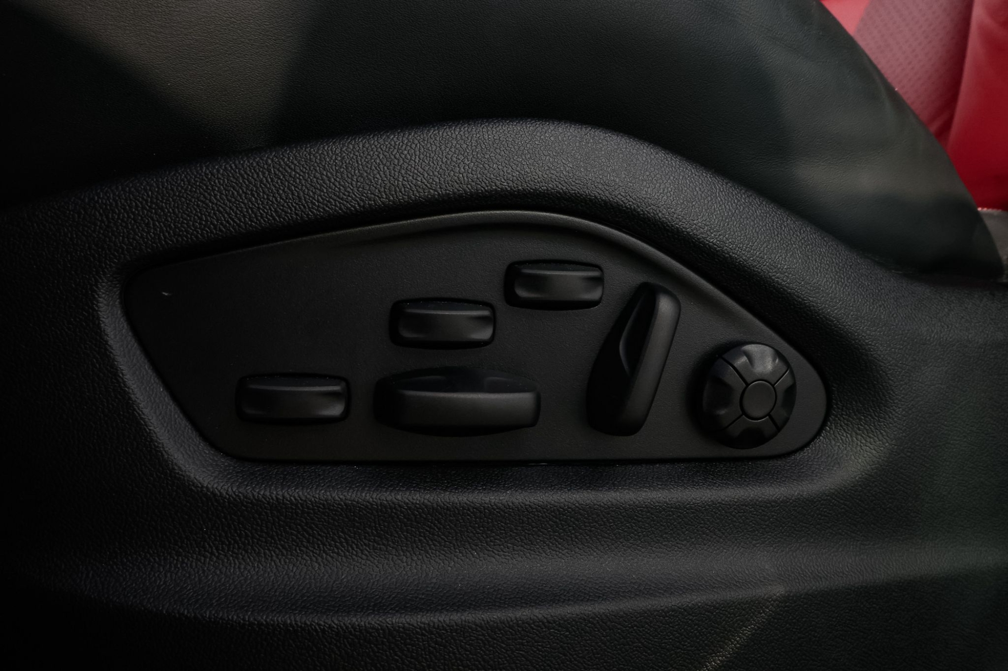 PORSCHE CAYENNE COUPE GTS 