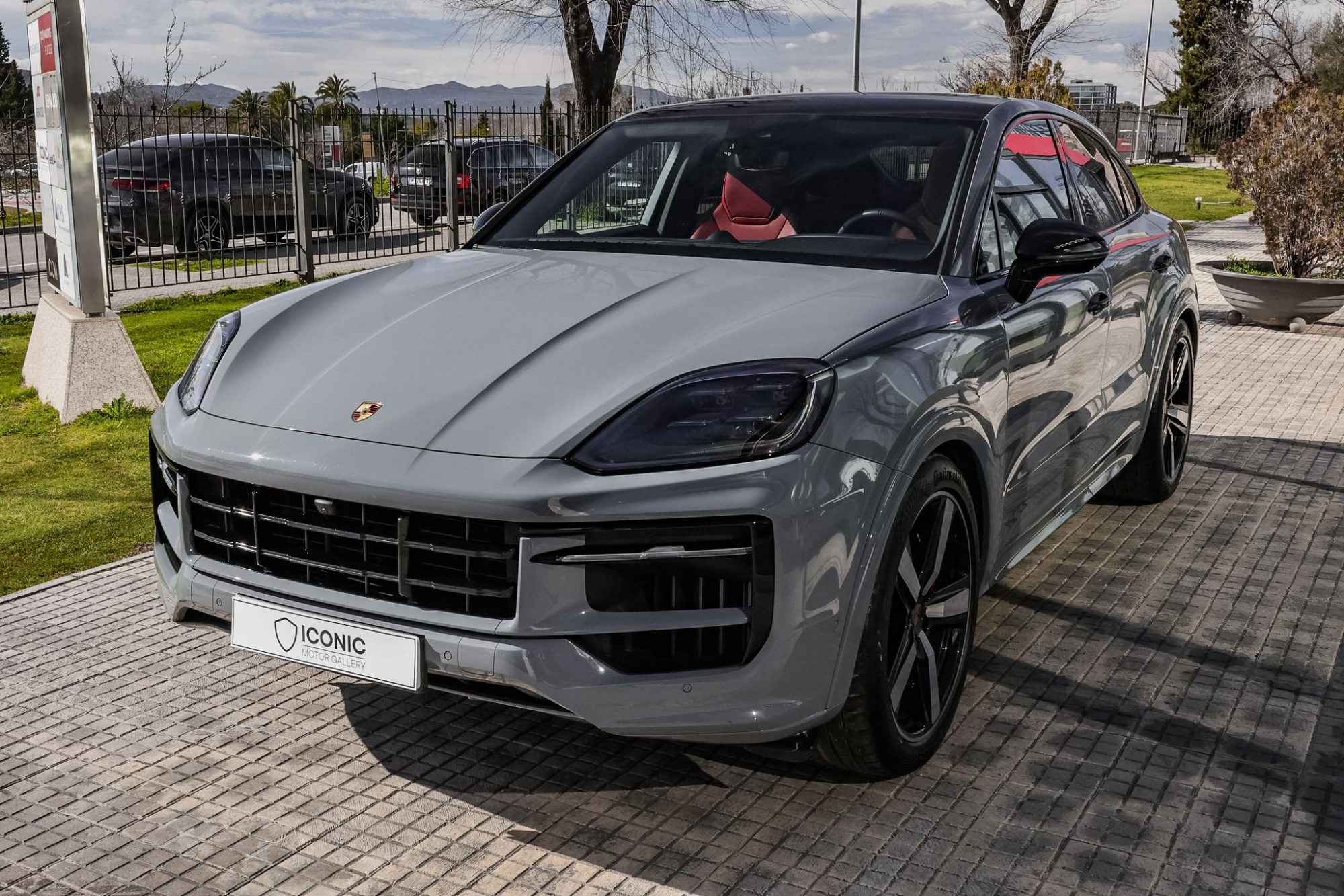 PORSCHE CAYENNE COUPE GTS 