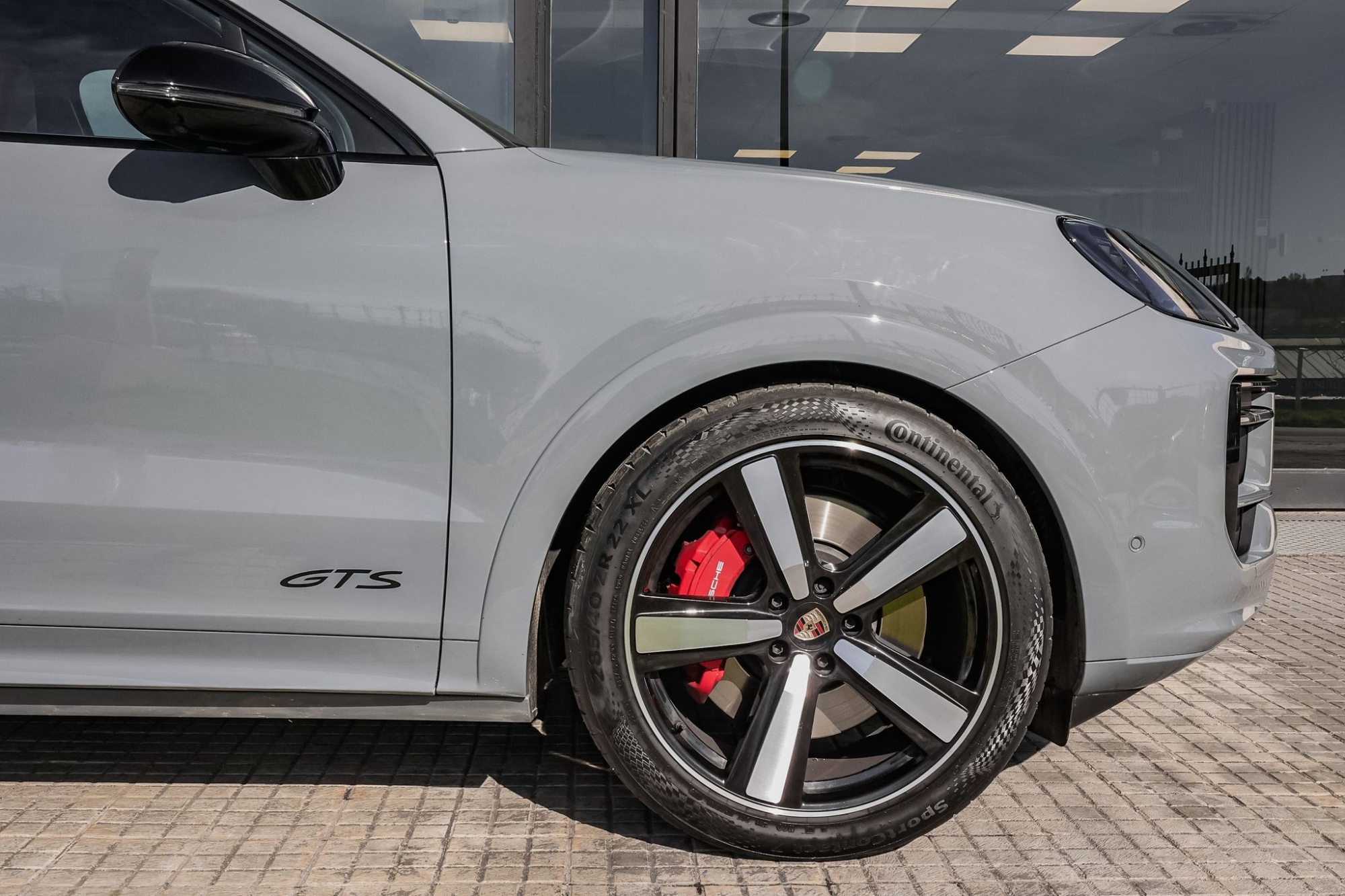 PORSCHE CAYENNE COUPE GTS 