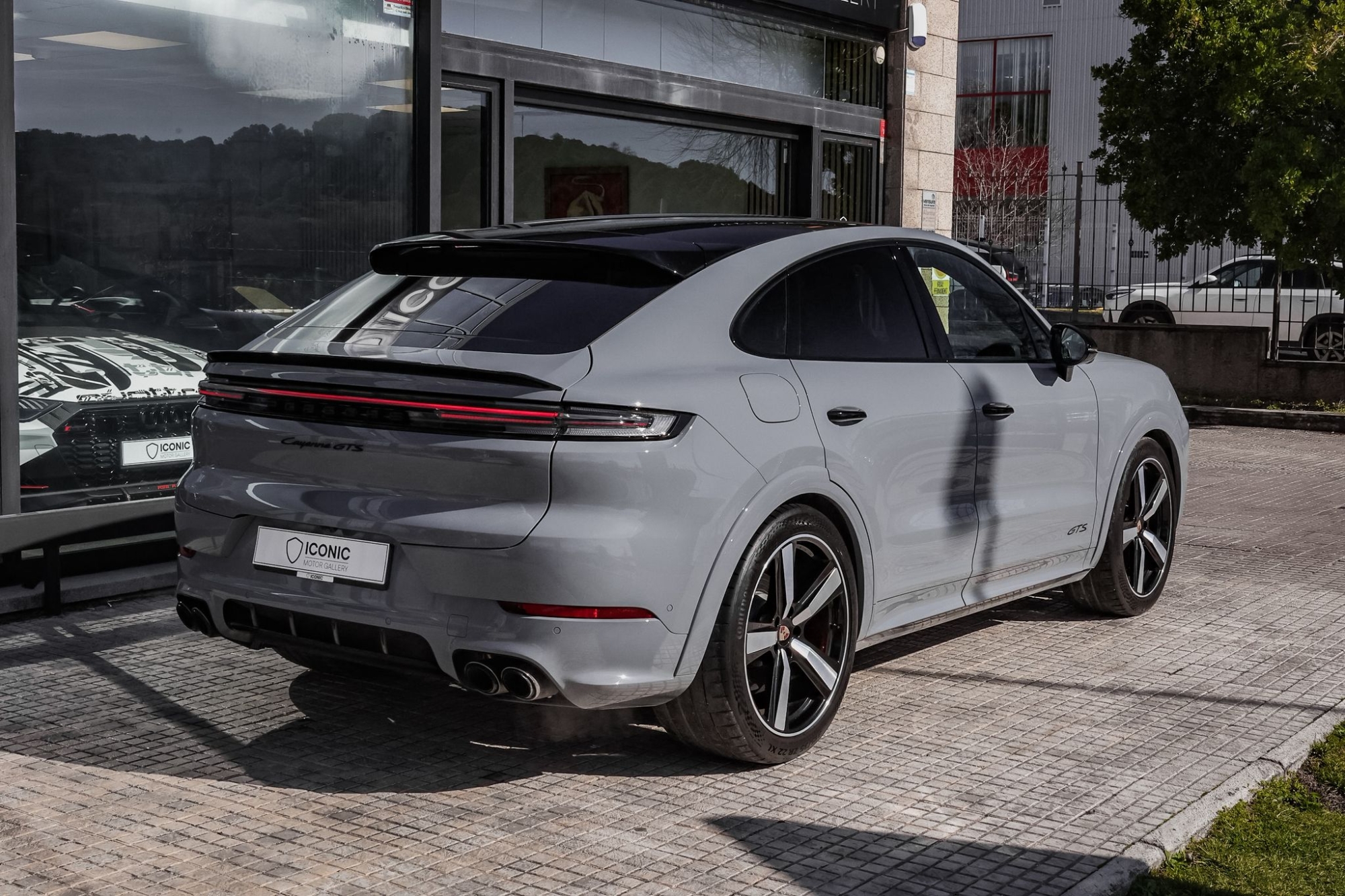 PORSCHE CAYENNE COUPE GTS 