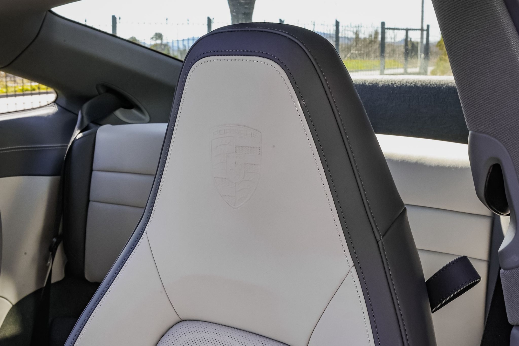 PORSCHE 911 992.2 CARRERA 