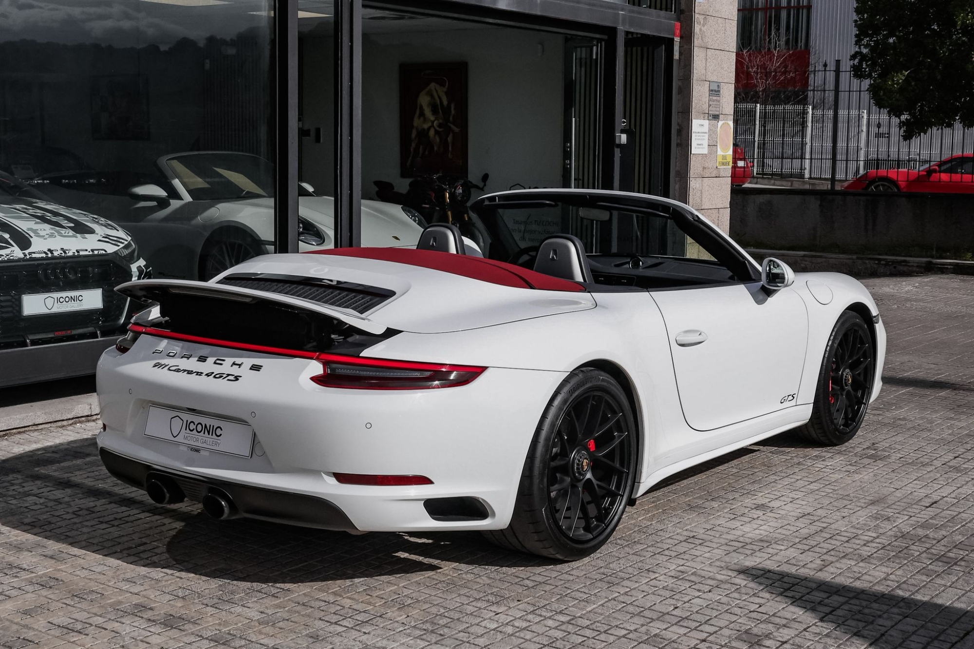 PORSCHE 911 991.2 CARRERA 4 GTS CABRIOLET