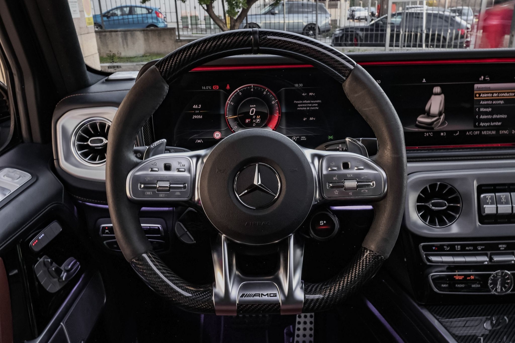 MERCEDES-BENZ G63 AMG