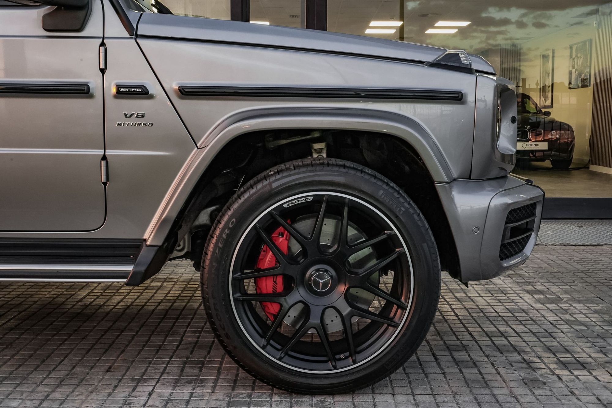 MERCEDES-BENZ G63 AMG