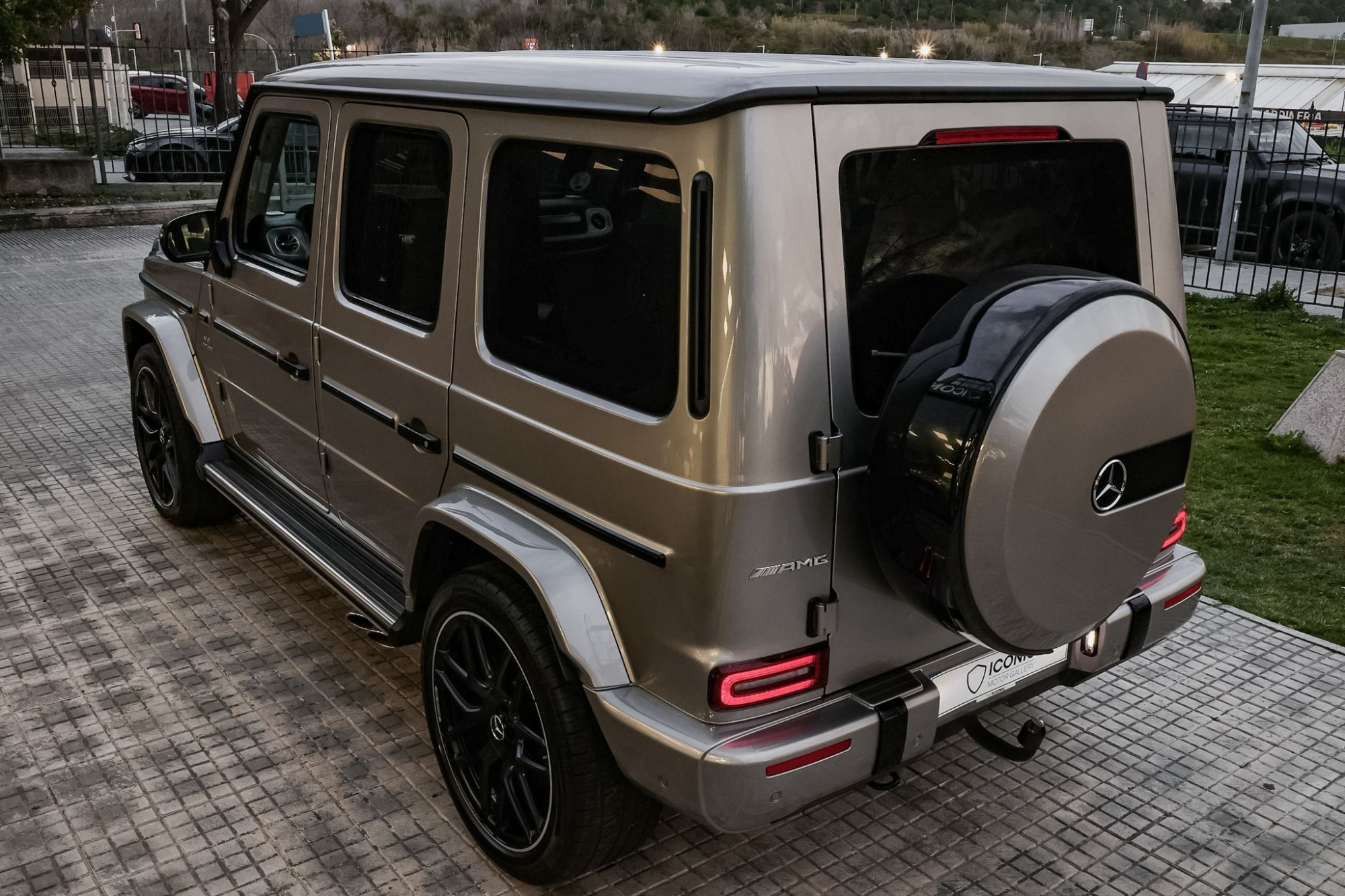 MERCEDES-BENZ G63 AMG