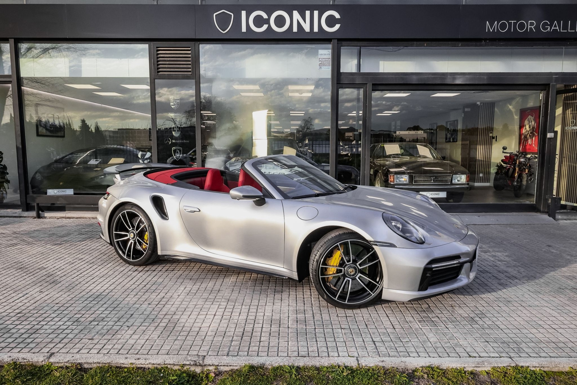 PORSCHE 911 992 TURBO S CABRIO