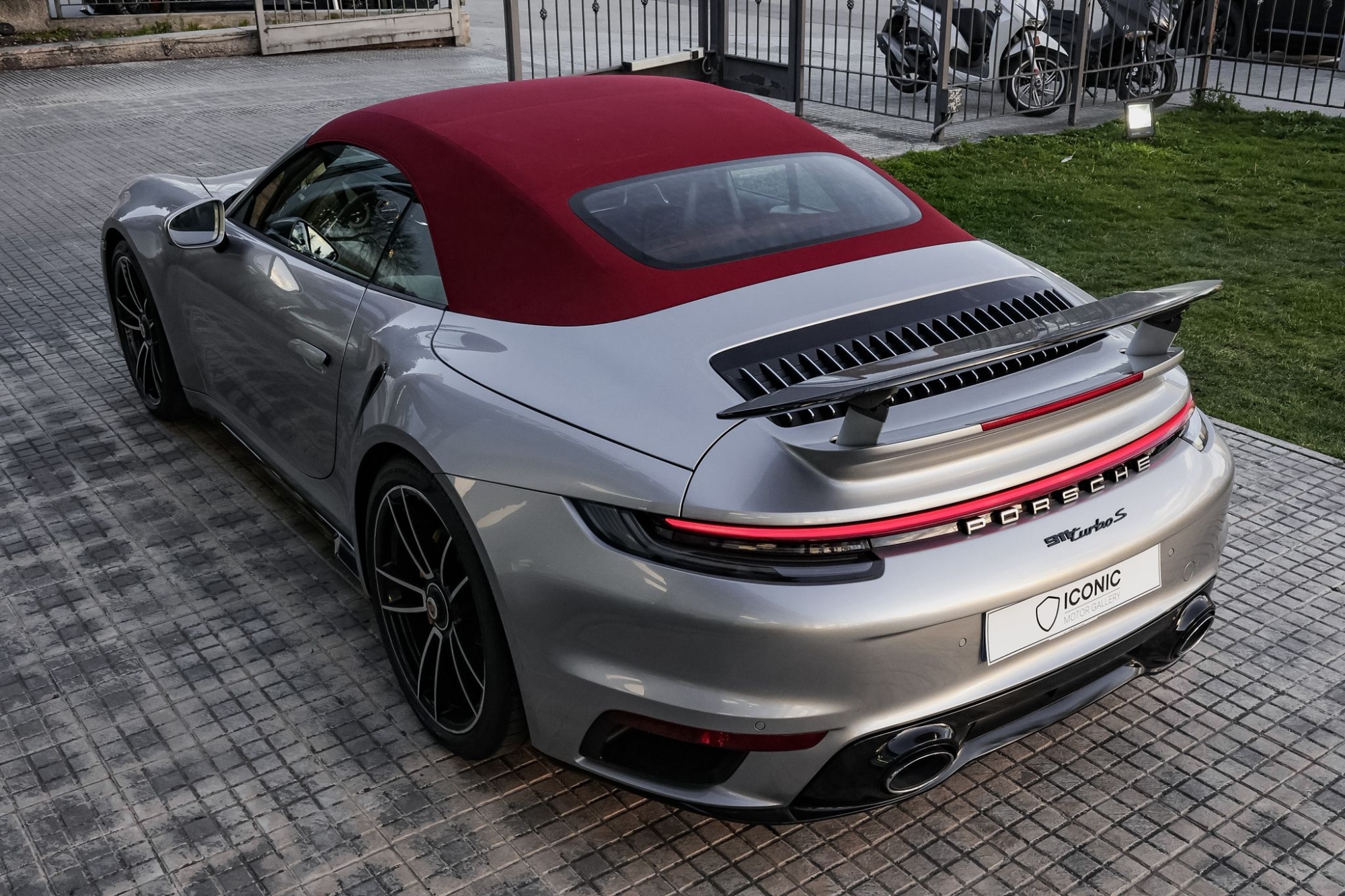 PORSCHE 911 992 TURBO S CABRIO