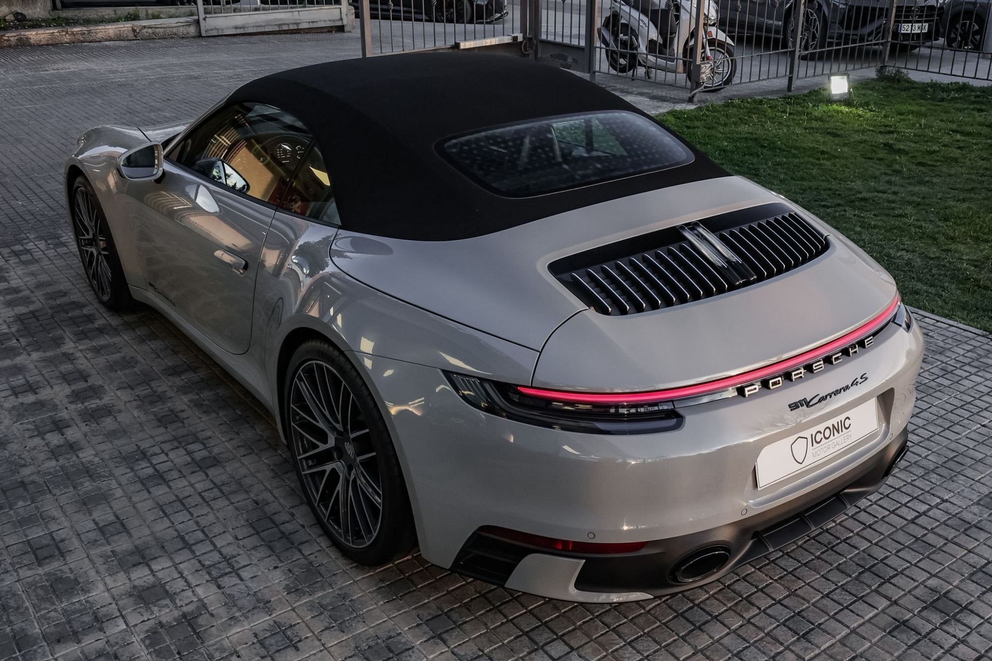 PORSCHE 911 992 CARRERA 4S CABRIO