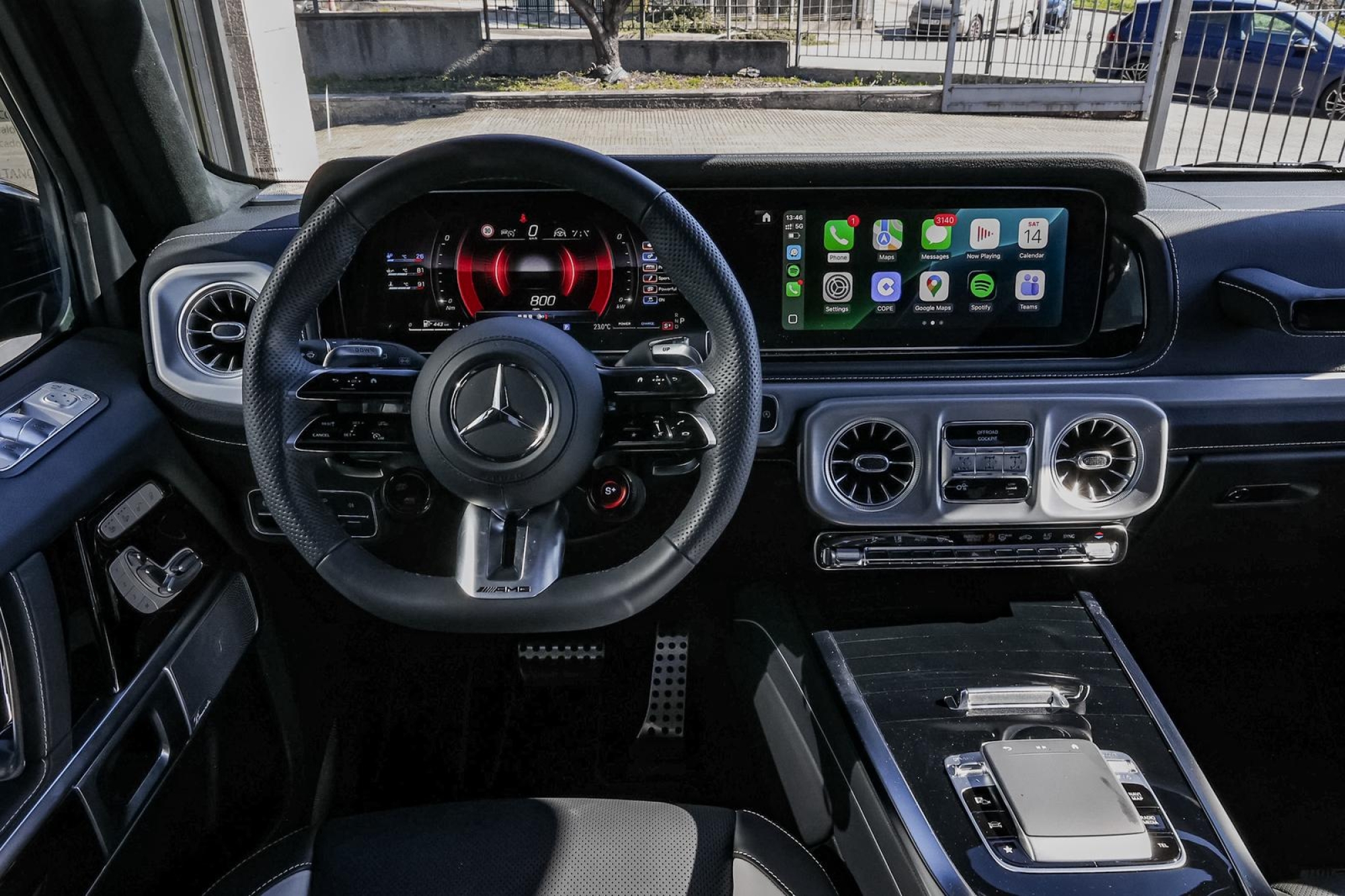 MERCEDES-BENZ AMG G63