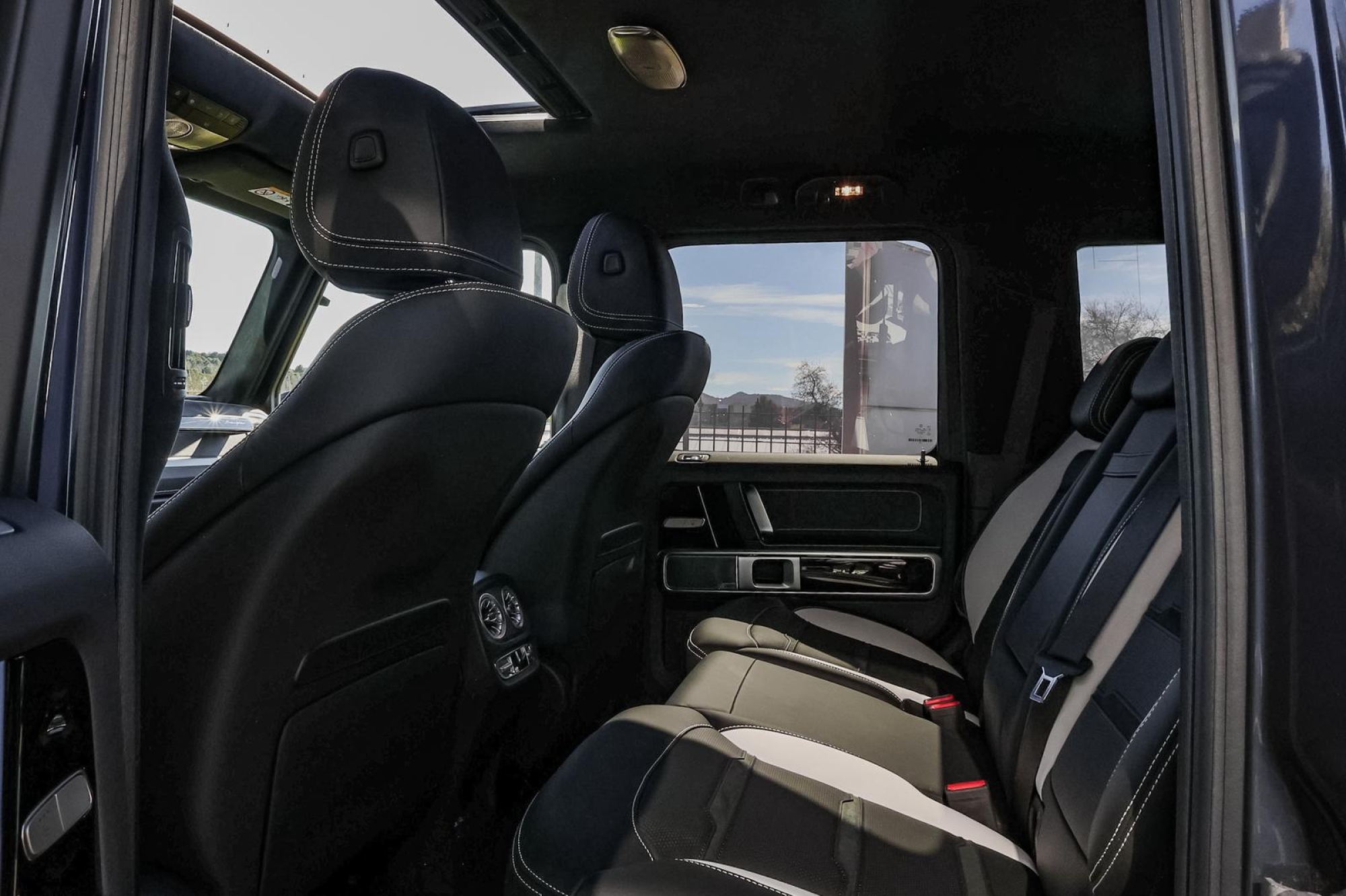 MERCEDES-BENZ AMG G63