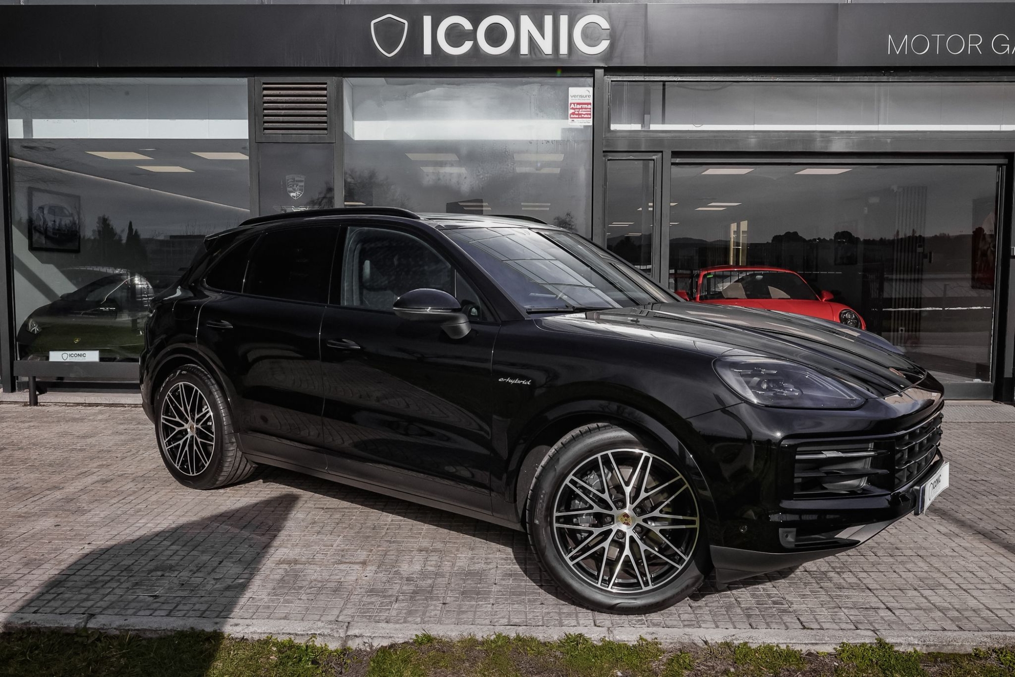 PORSCHE CAYENNE E-HYBRID