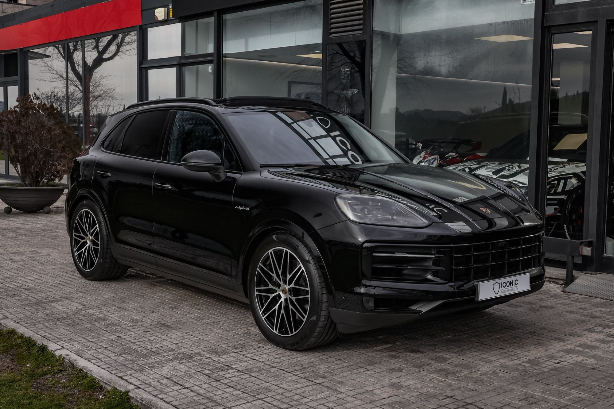 PORSCHE CAYENNE E-HYBRID