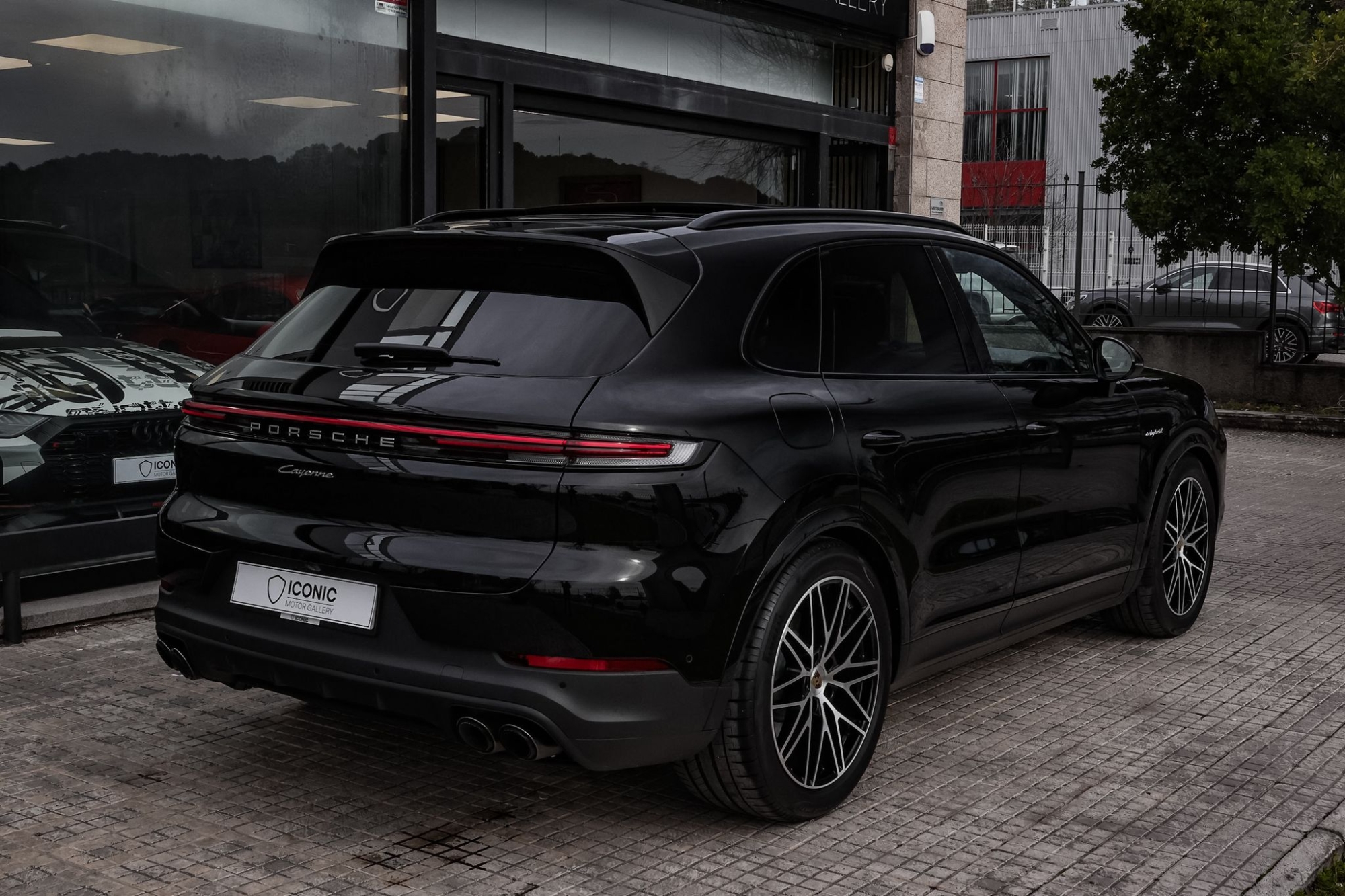 PORSCHE CAYENNE E-HYBRID