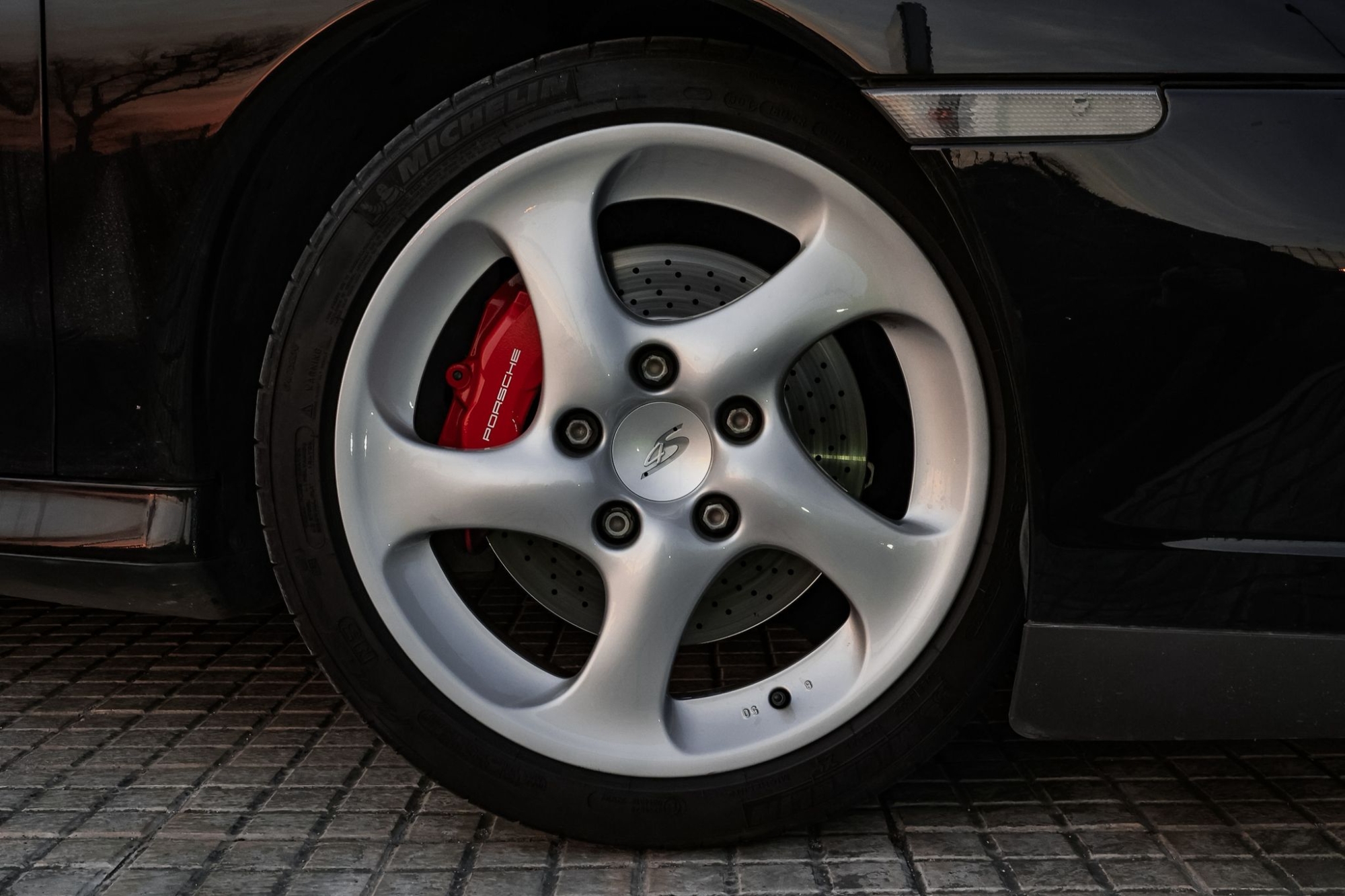 PORSCHE 911 996 CARRERA 4S