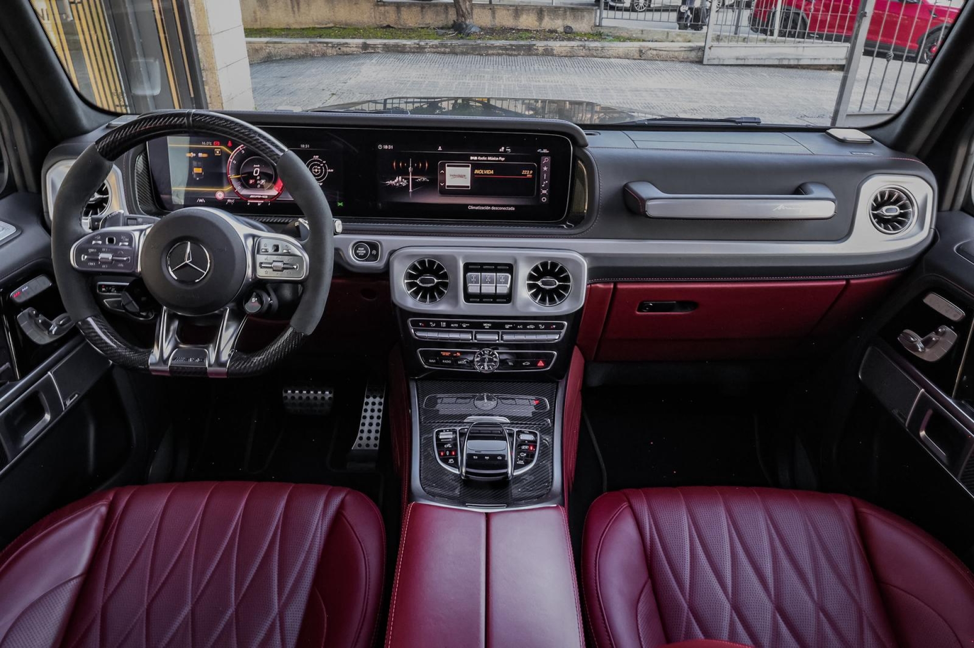 MERCEDES-BENZ AMG G63