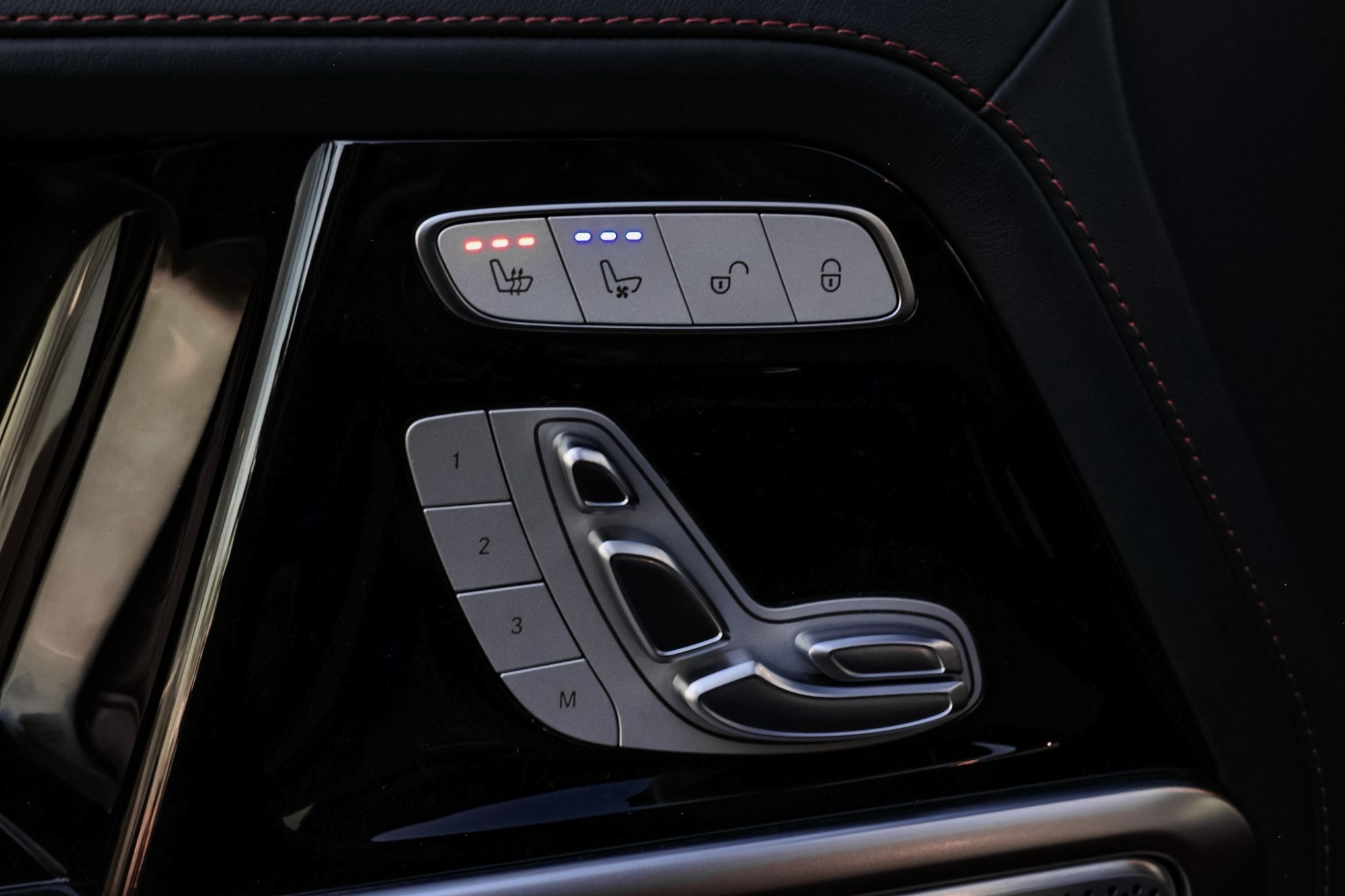 MERCEDES-BENZ AMG G63