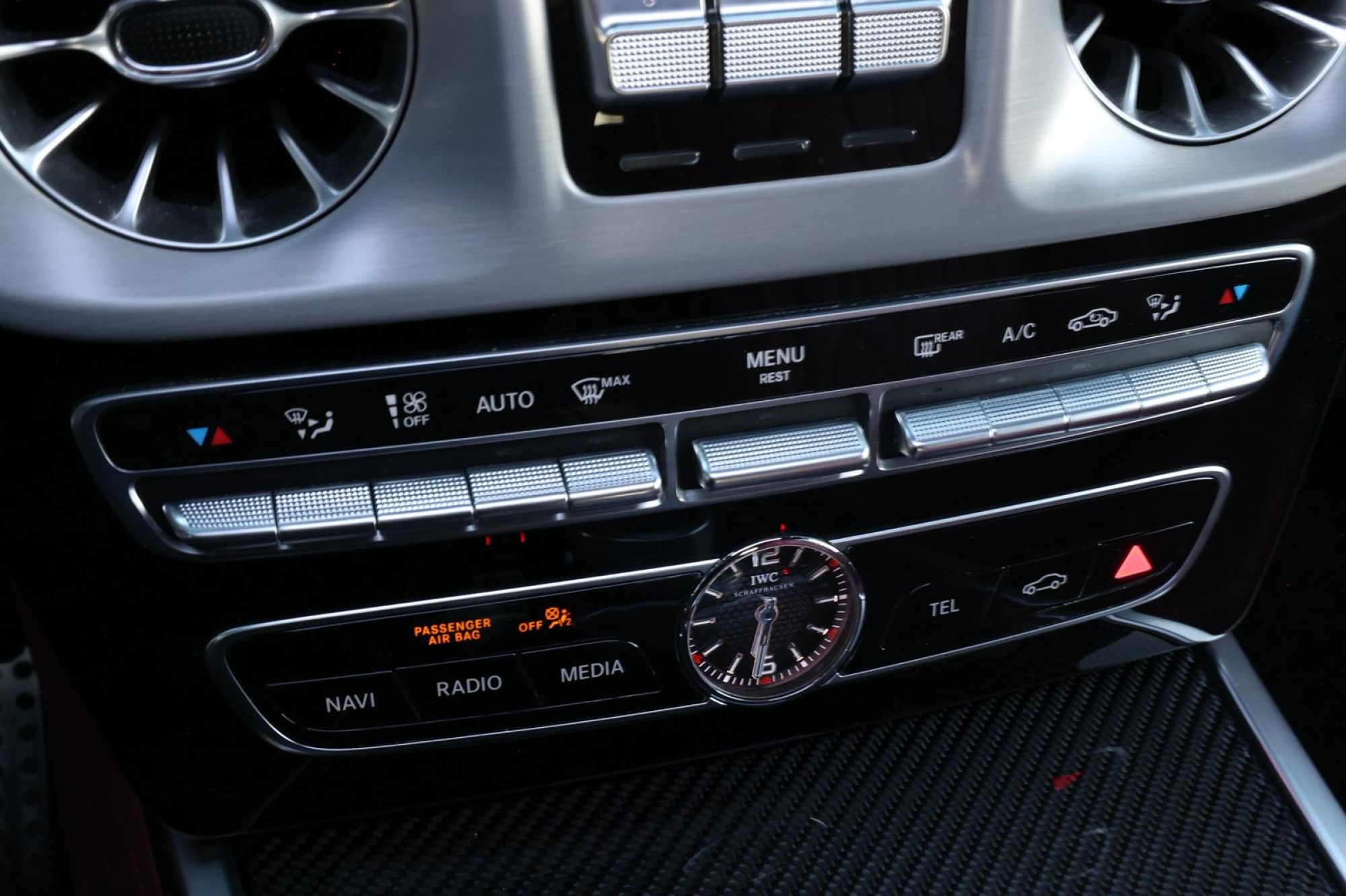 MERCEDES-BENZ AMG G63