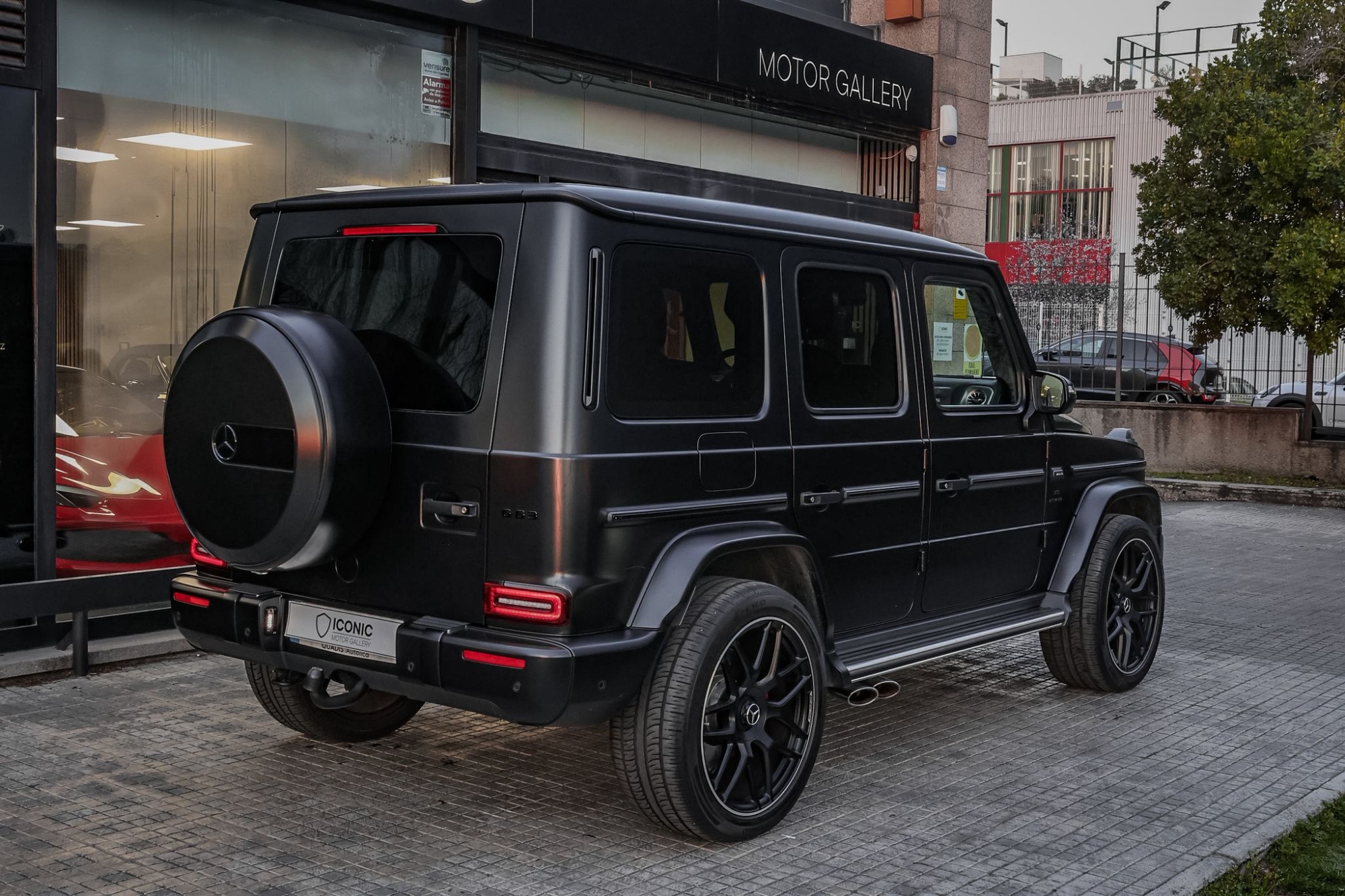 MERCEDES-BENZ AMG G63