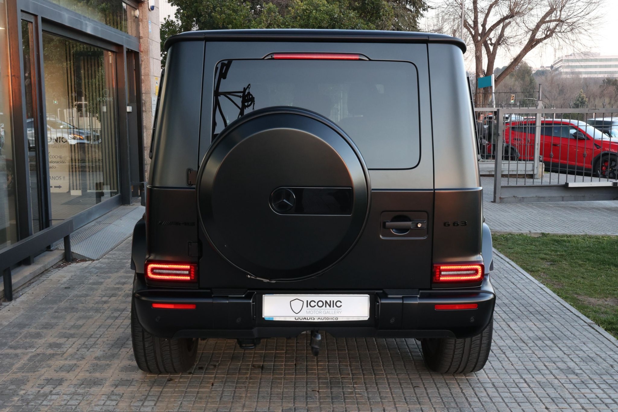 MERCEDES-BENZ AMG G63