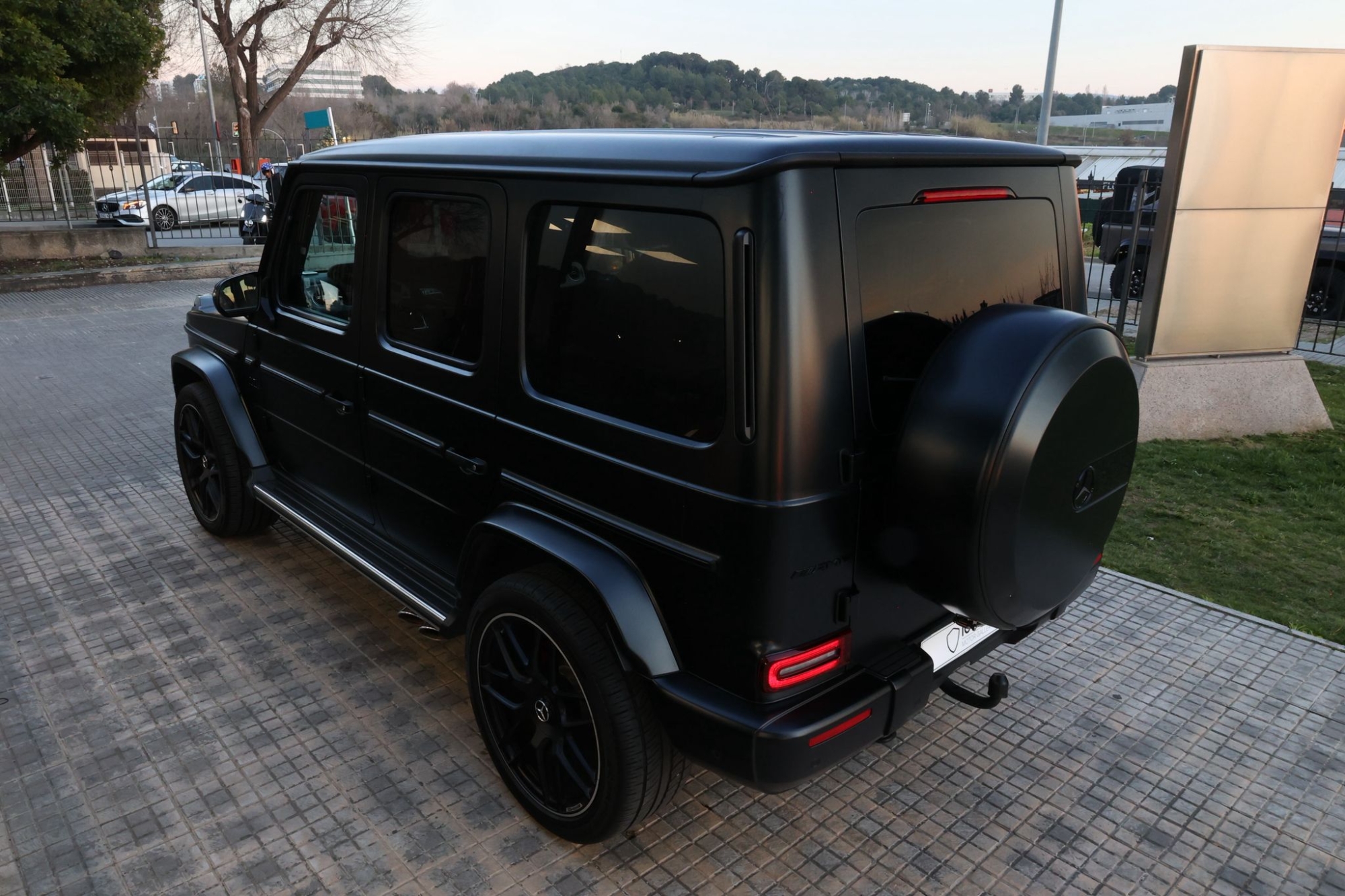 MERCEDES-BENZ AMG G63