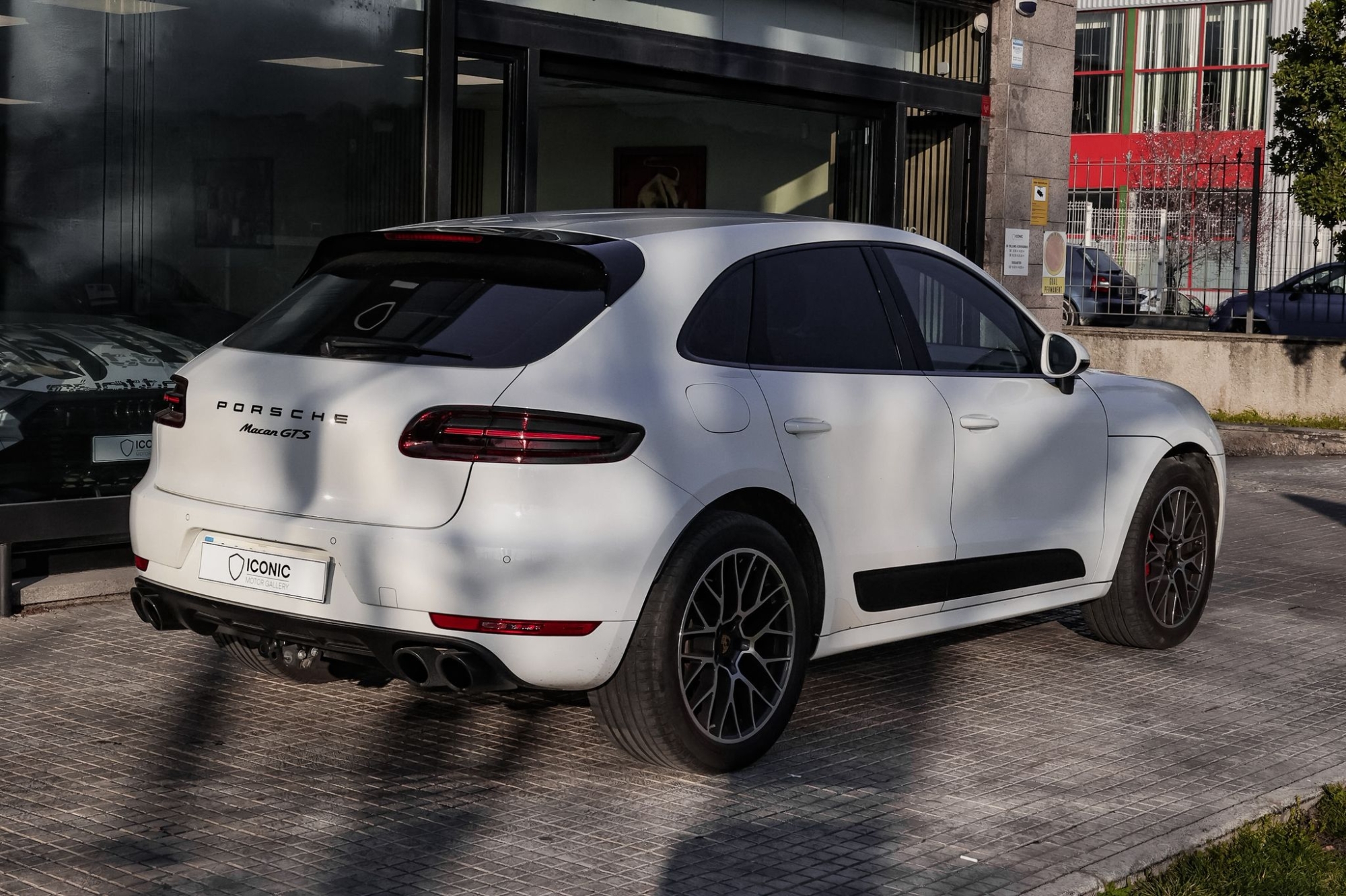 PORSCHE MACAN GTS