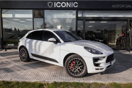PORSCHE MACAN GTS