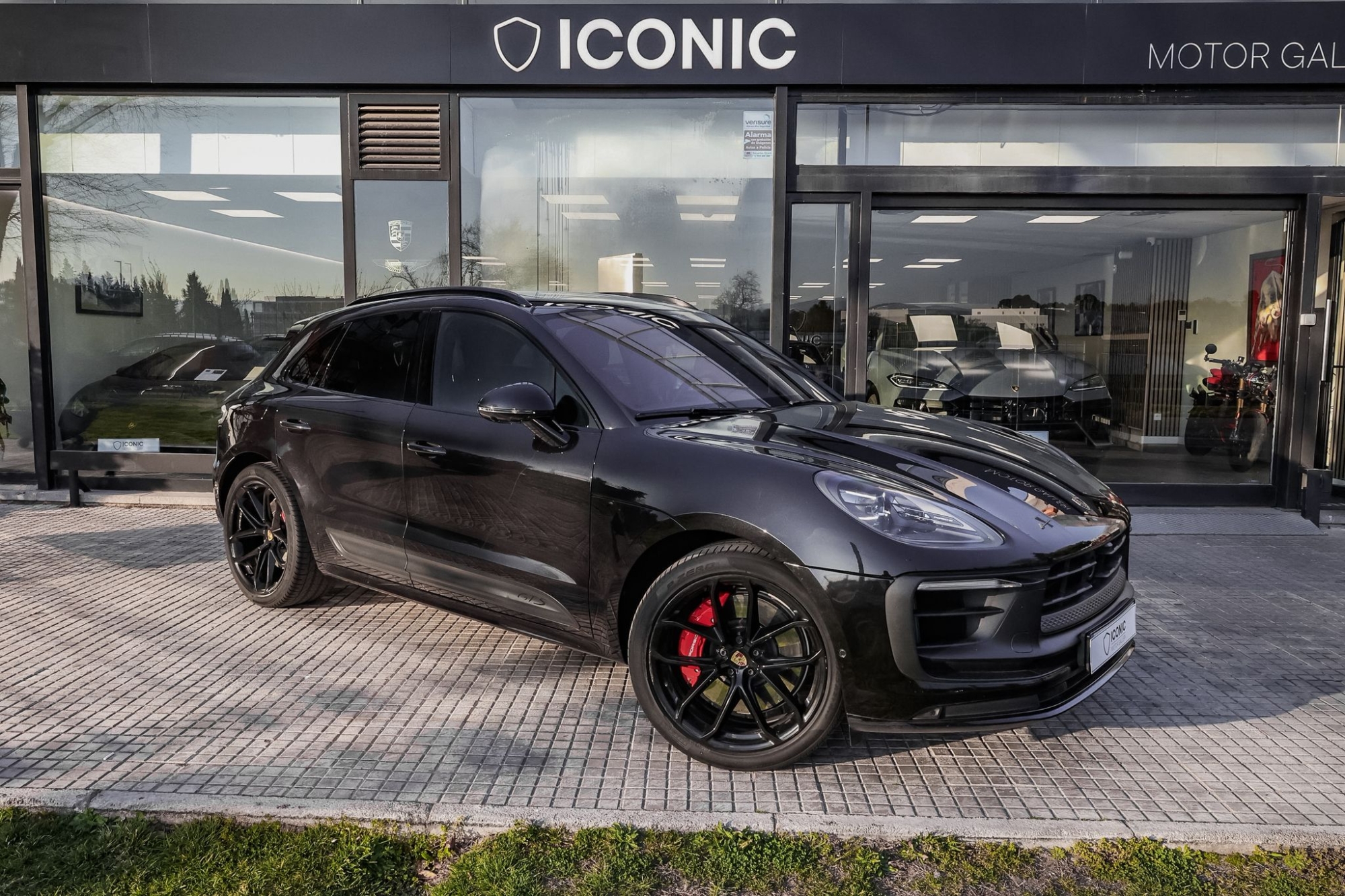 PORSCHE MACAN GTS