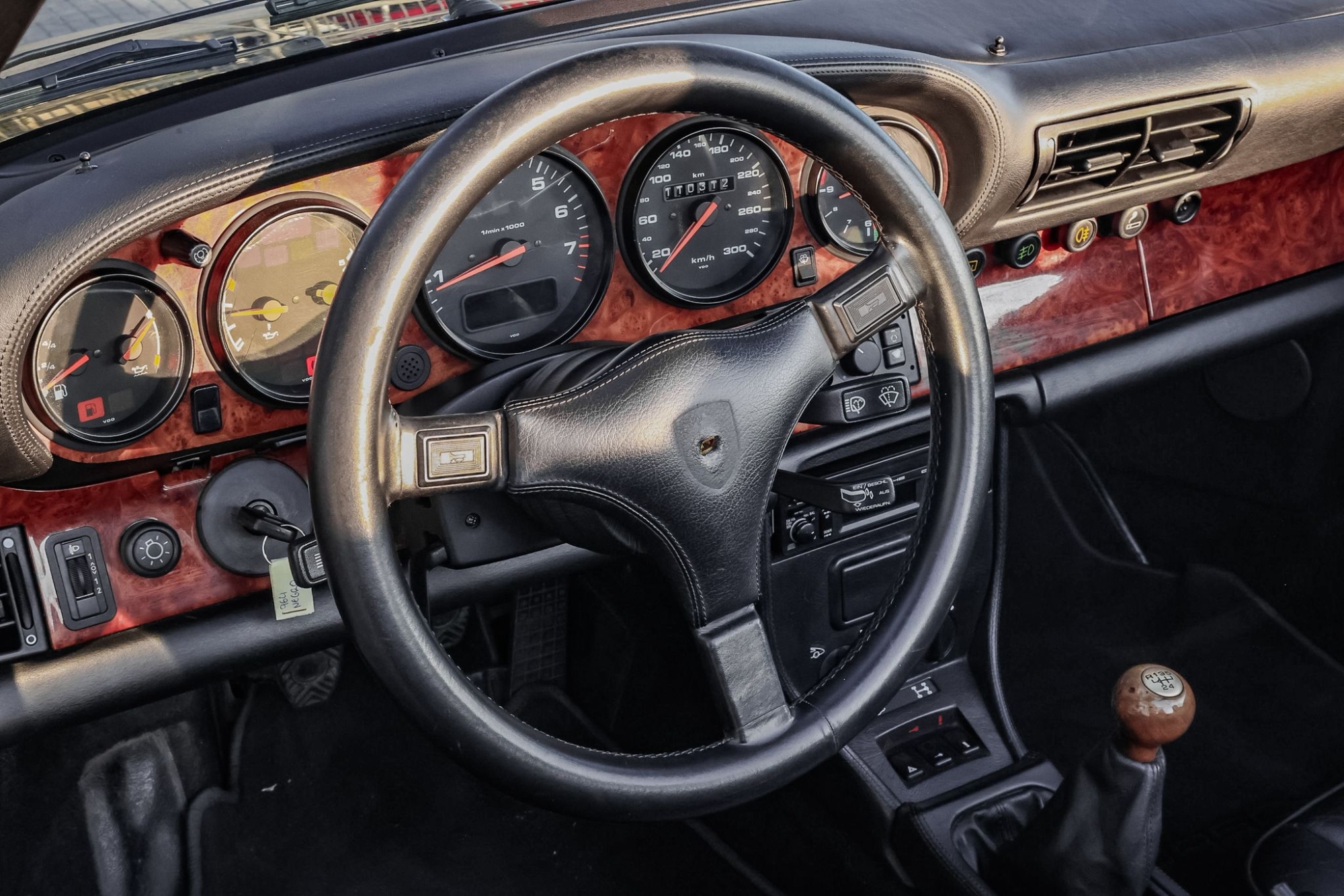 PORSCHE 911 964 CARRERA 4 CABRIO