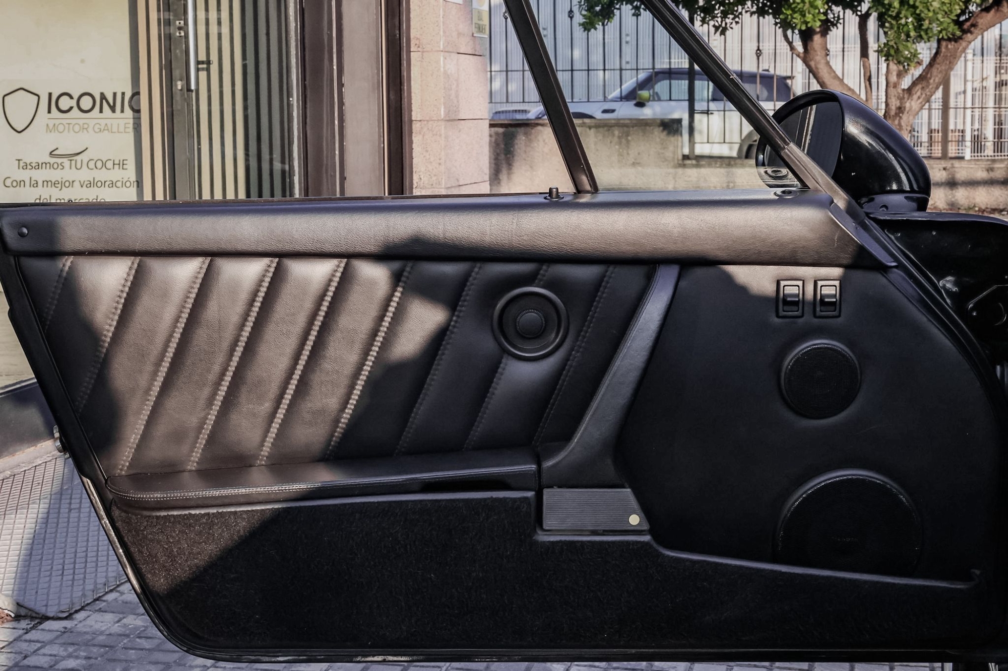 PORSCHE 911 964 CARRERA 4 CABRIO