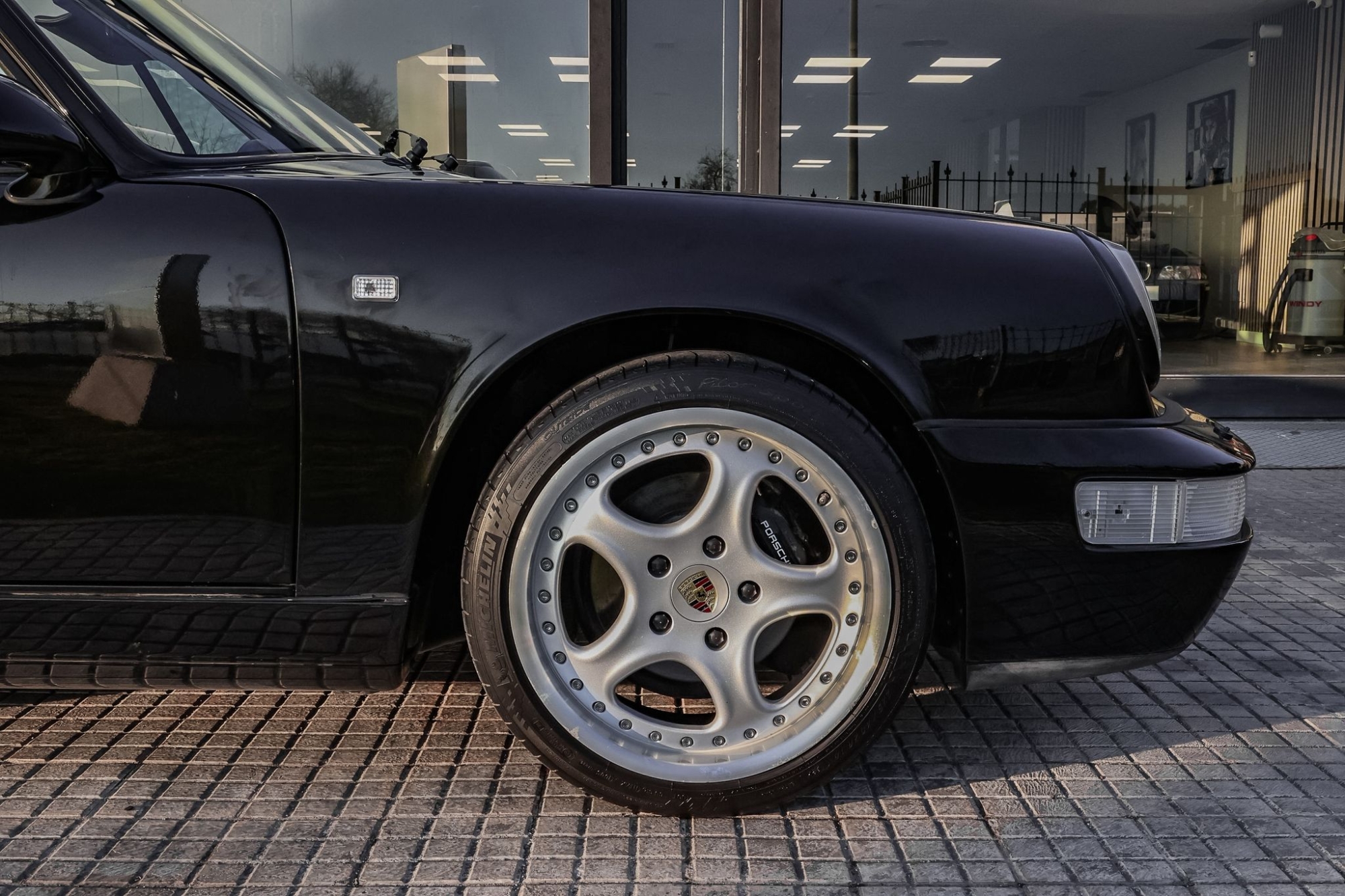 PORSCHE 911 964 CARRERA 4 CABRIO