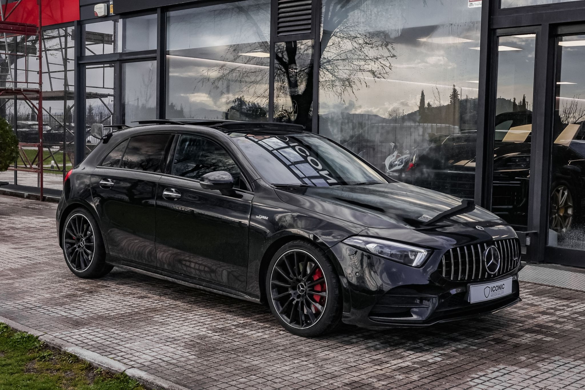 MERCEDES-BENZ AMG A35 4MATIC