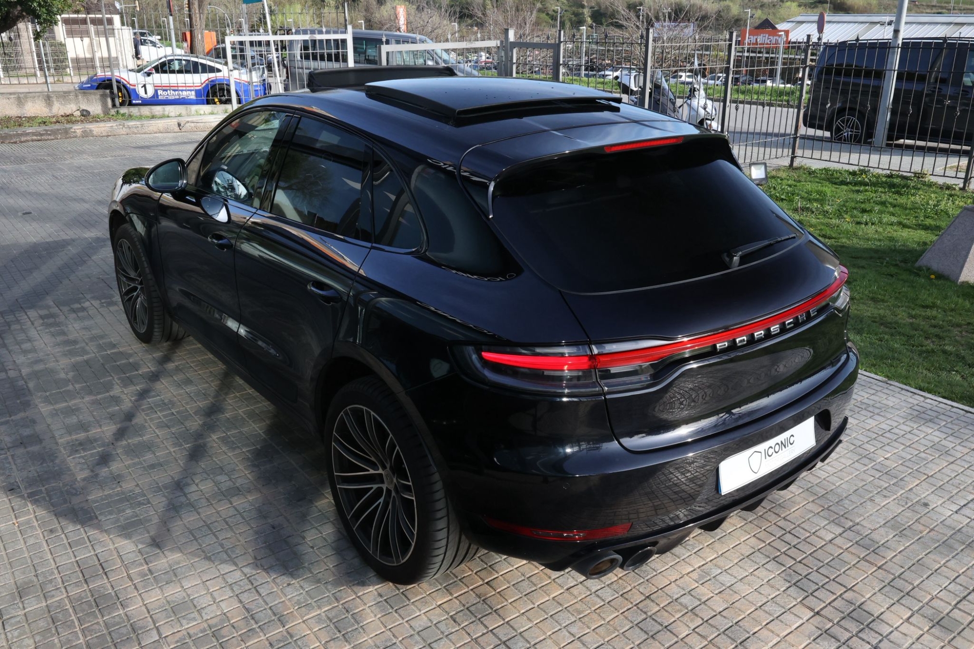 PORSCHE MACAN S