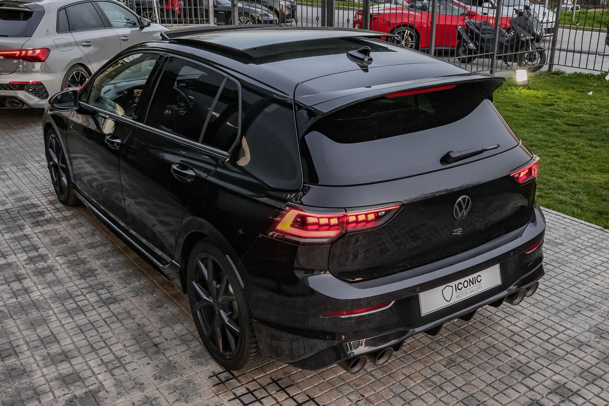 VOLKSWAGEN GOLF 8.5 R