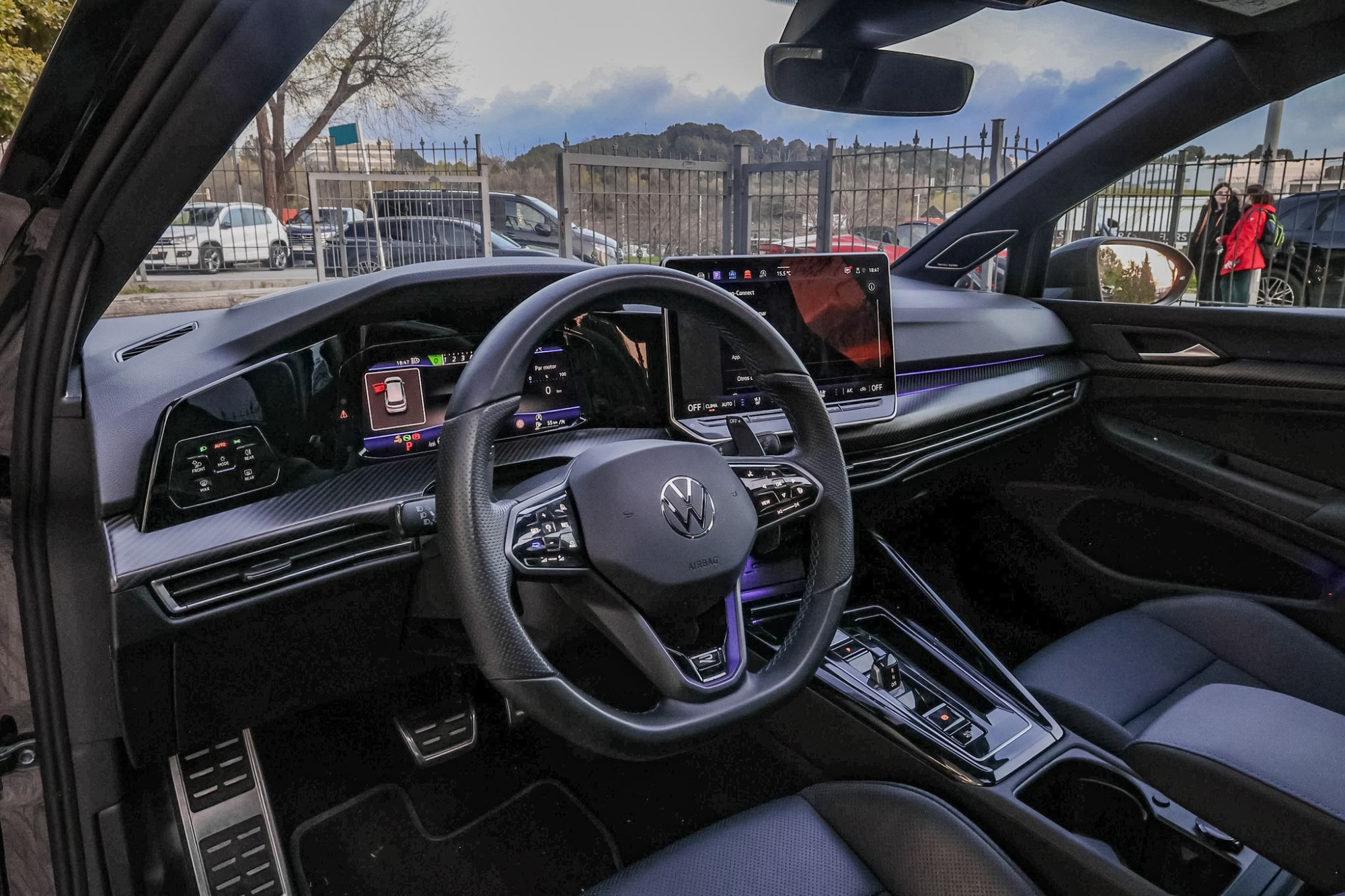 VOLKSWAGEN GOLF 8.5 R