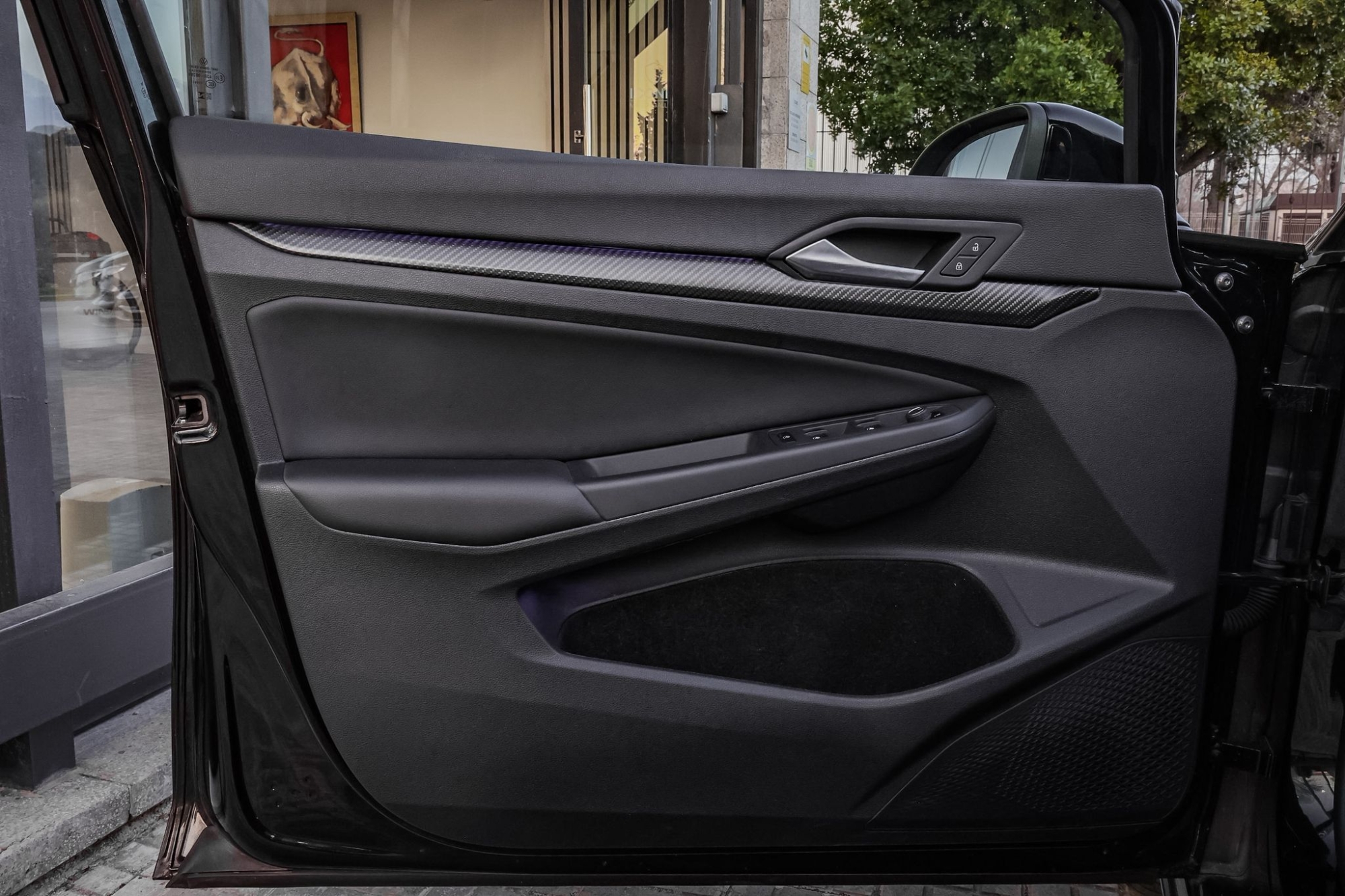 VOLKSWAGEN GOLF 8.5 R