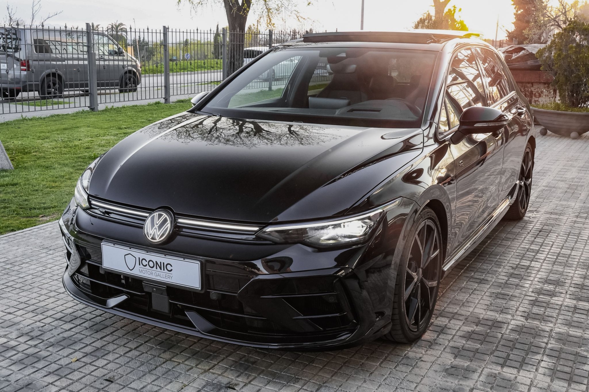VOLKSWAGEN GOLF 8.5 R