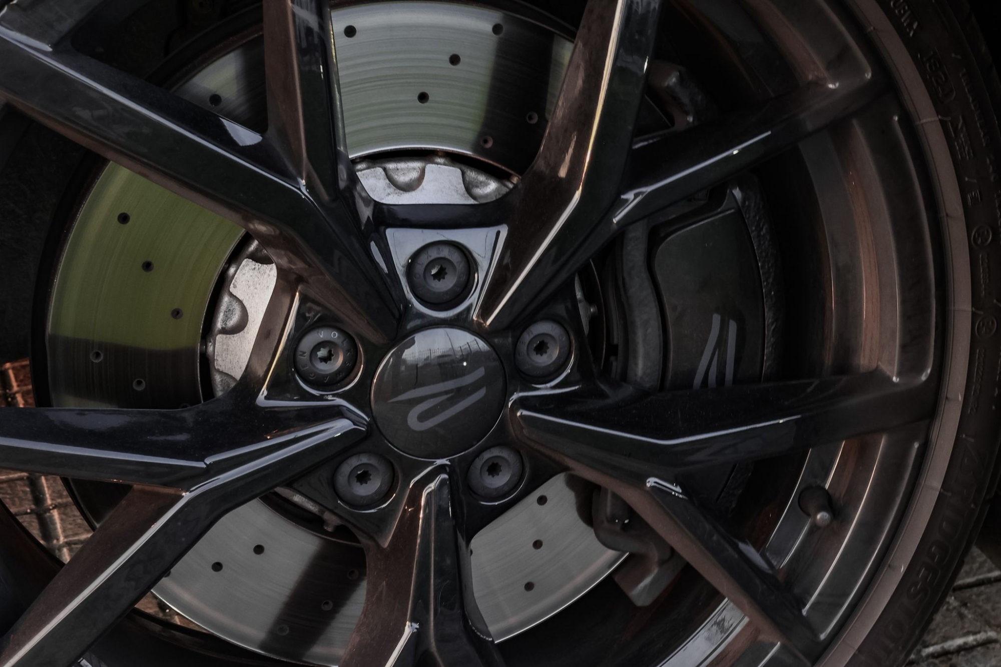 VOLKSWAGEN GOLF 8.5 R